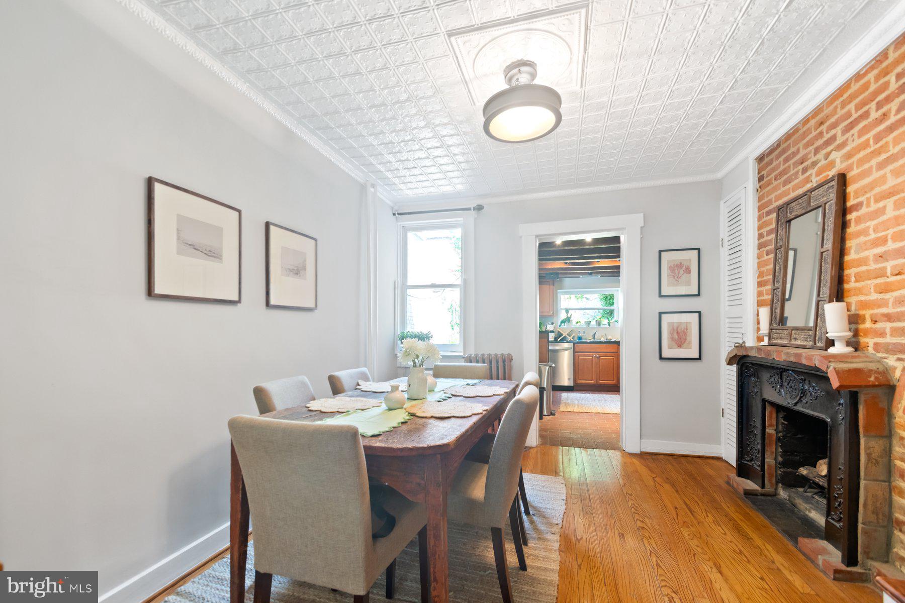 FEDERAL HILL HISTORIC DISTRICT - Residential Lease