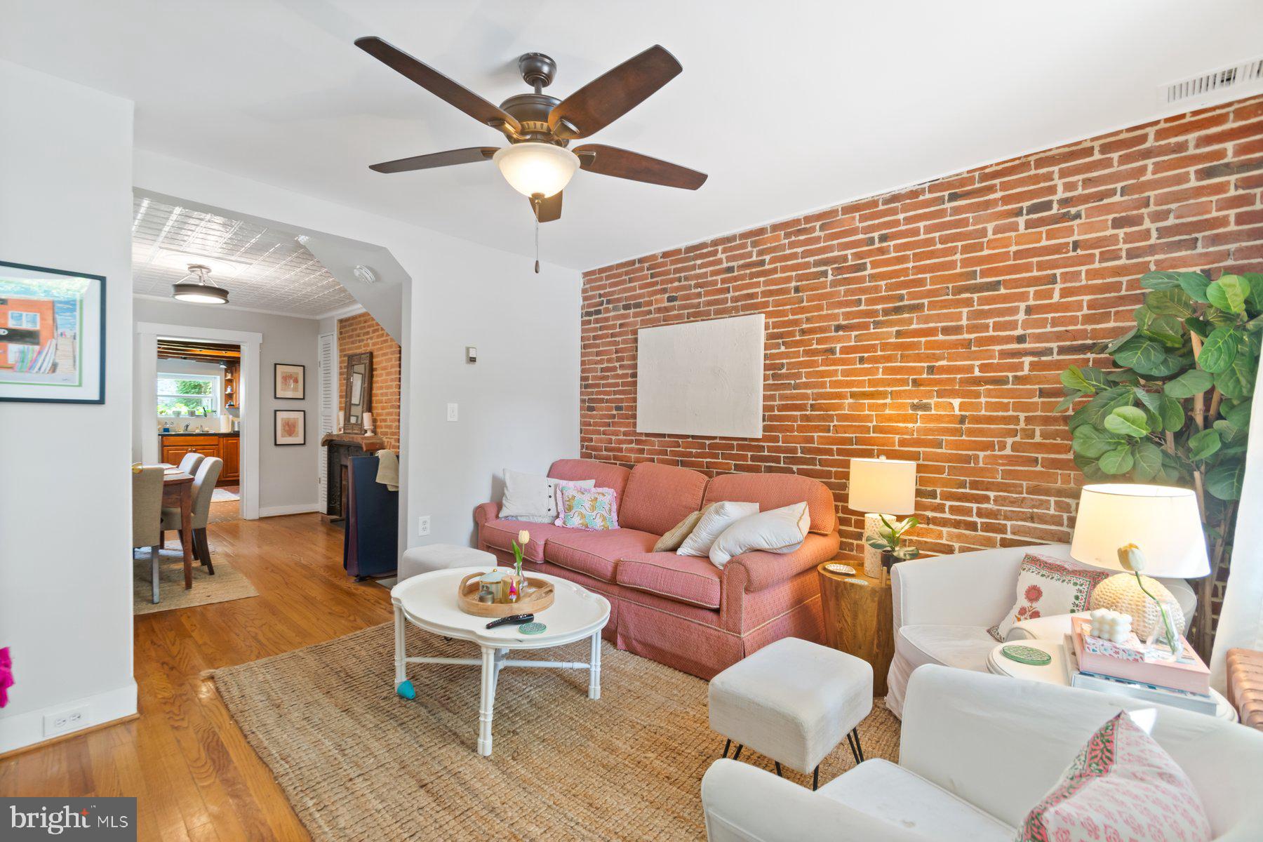 FEDERAL HILL HISTORIC DISTRICT - Residential Lease