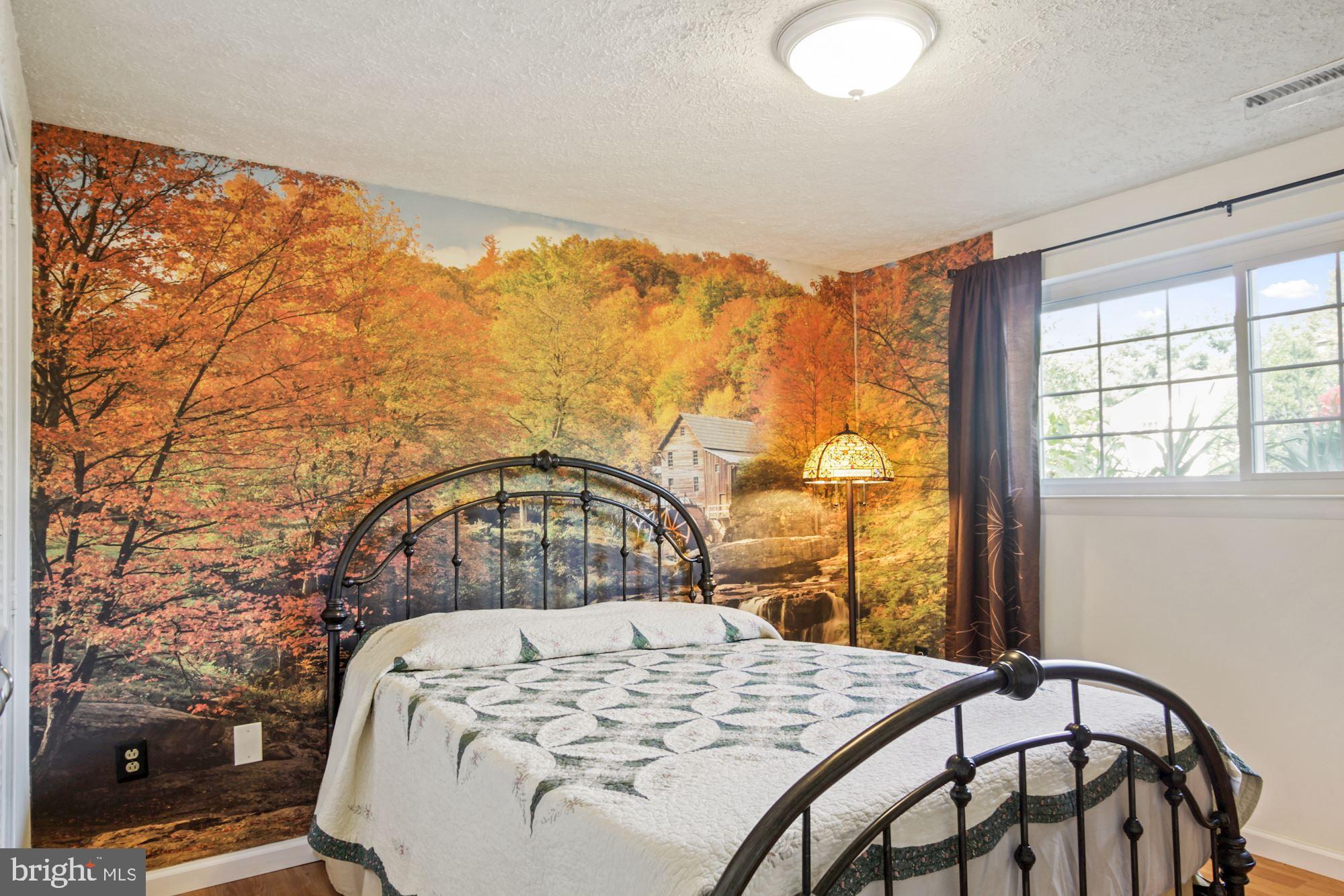 FLOWER HILL - Residential