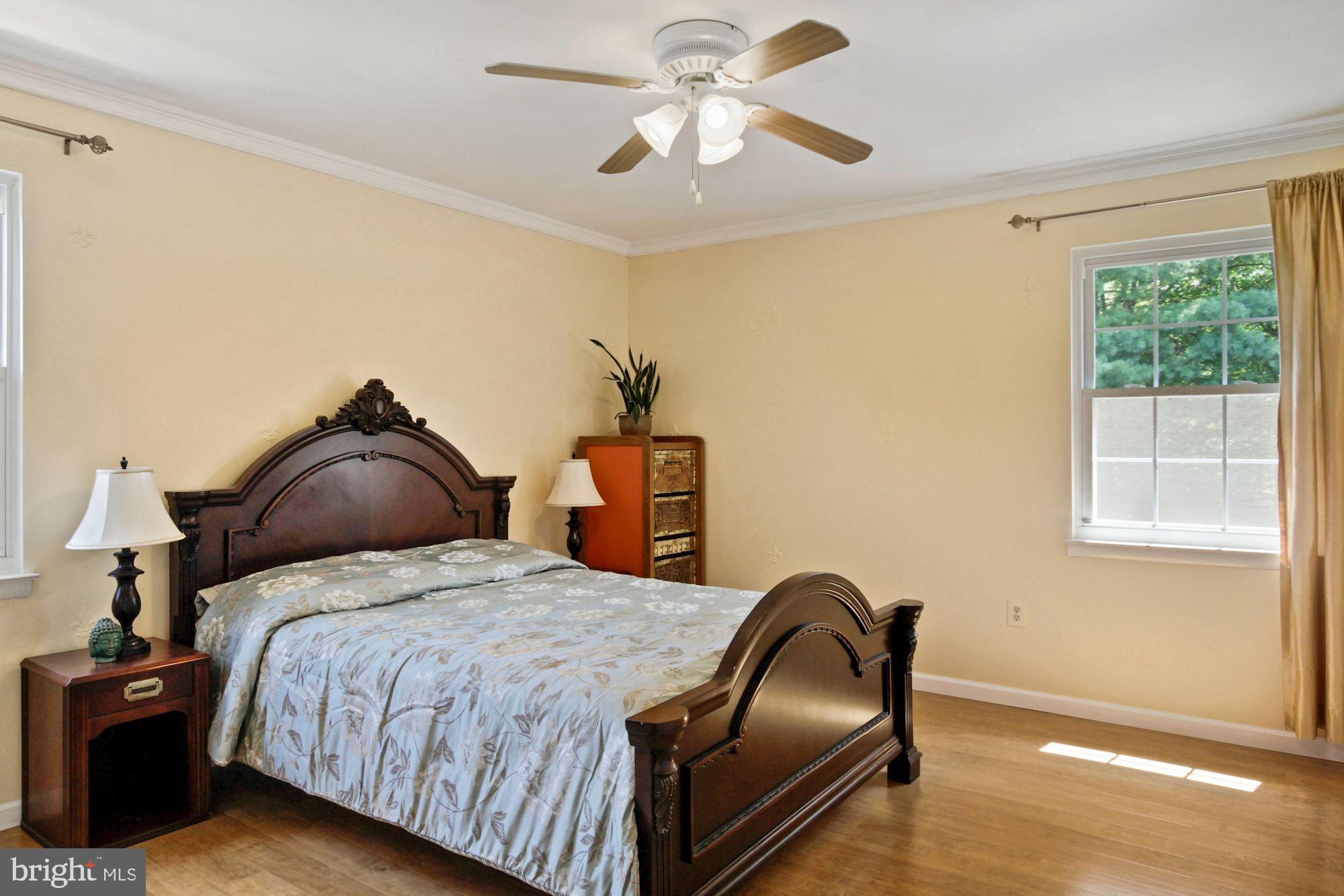 FLOWER HILL - Residential