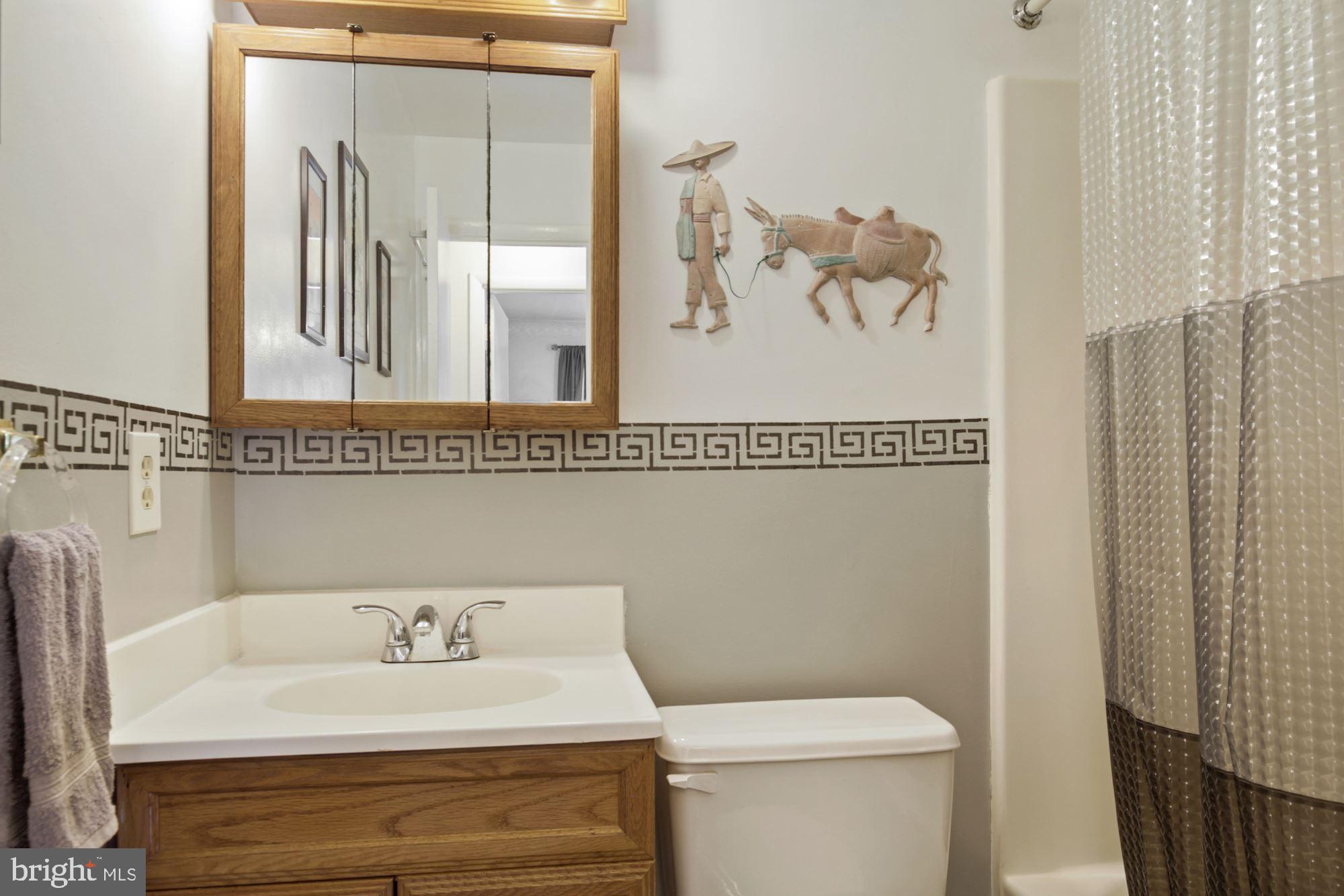 FLOWER HILL - Residential