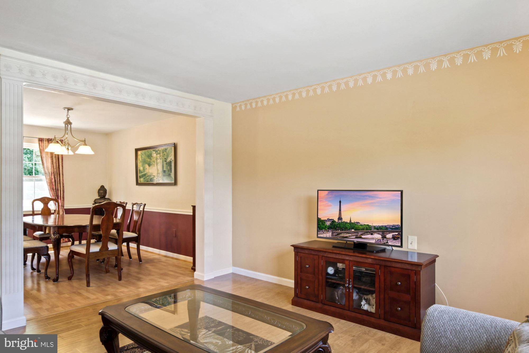 FLOWER HILL - Residential