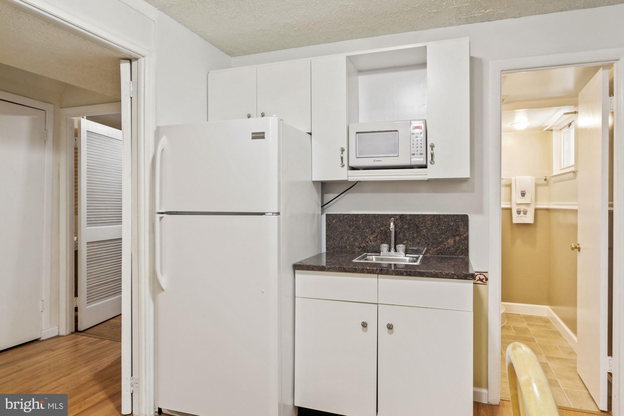 FLOWER HILL - Residential