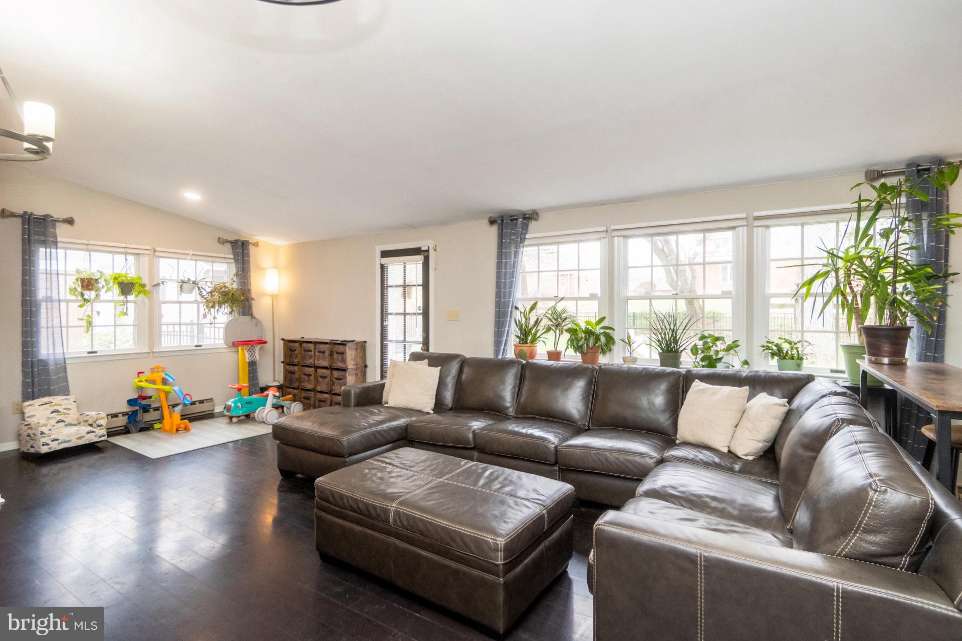 ALLENTOWN - Residential