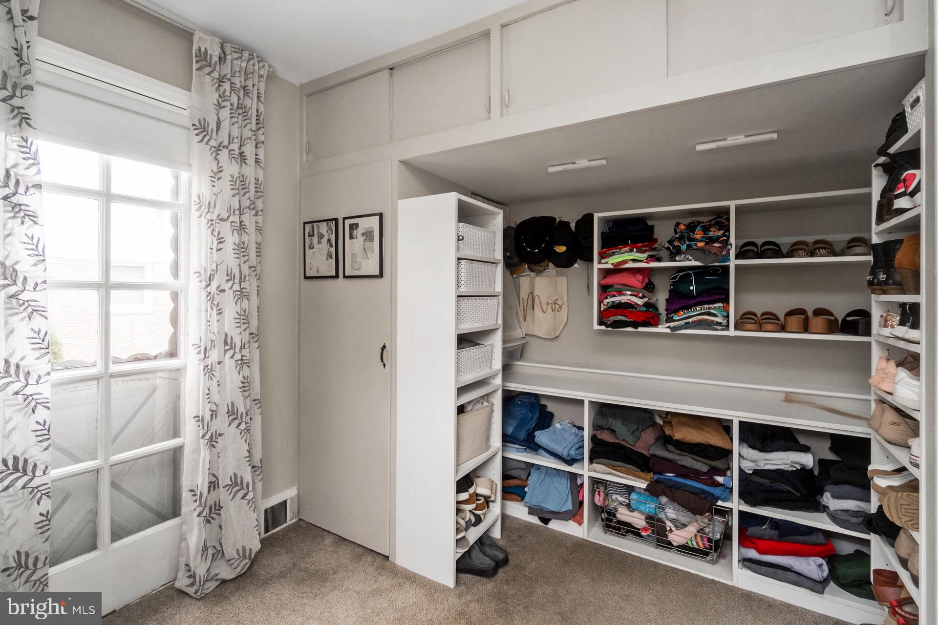 ALLENTOWN - Residential