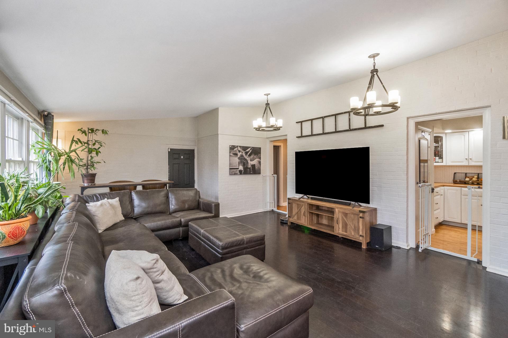 ALLENTOWN - Residential