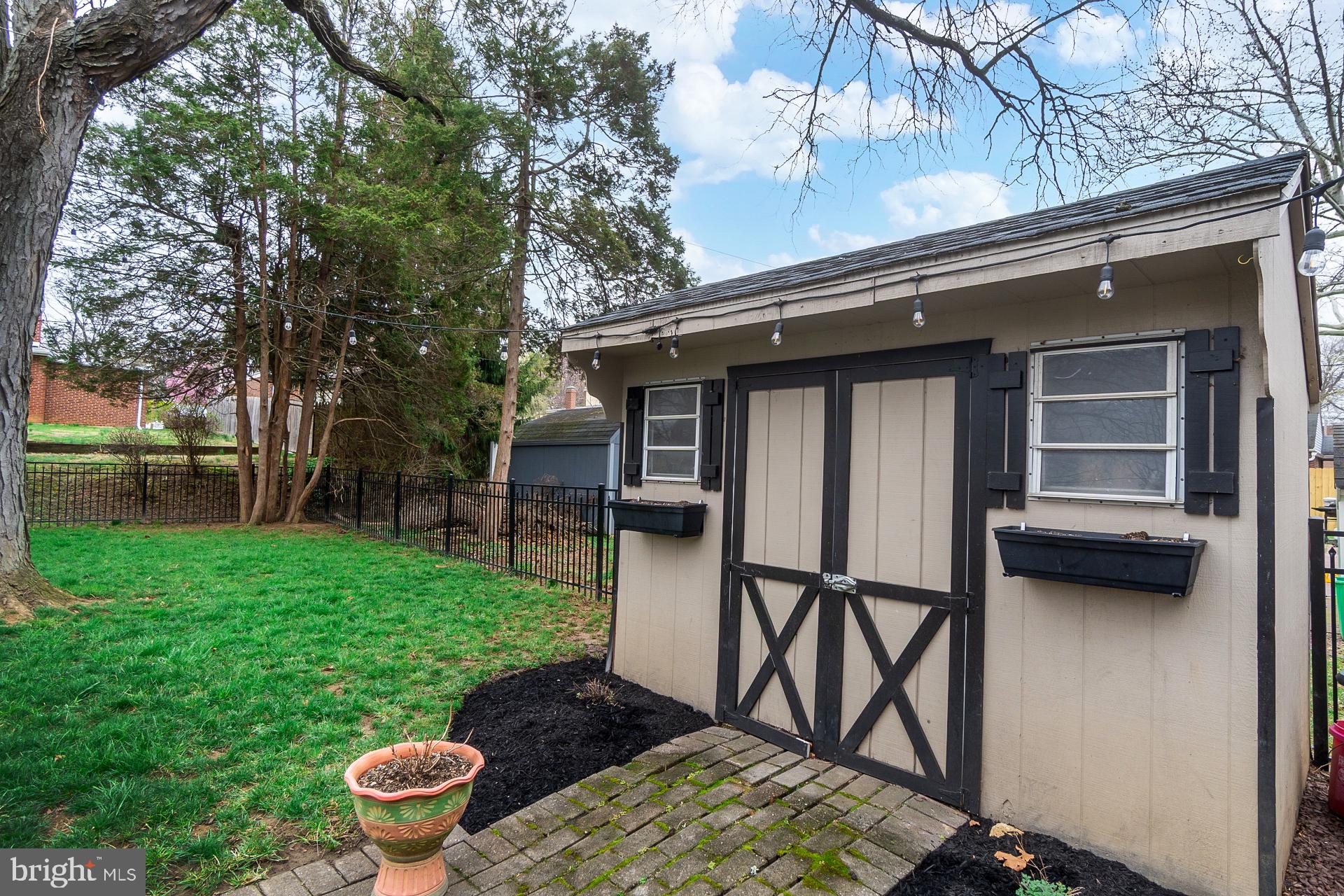 ALLENTOWN - Residential