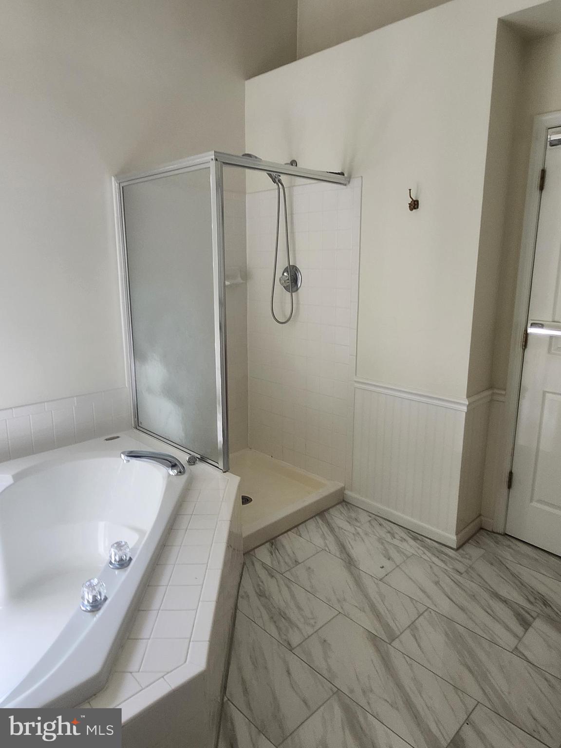 CHAPMAN FARM AT CROFTON - Residential