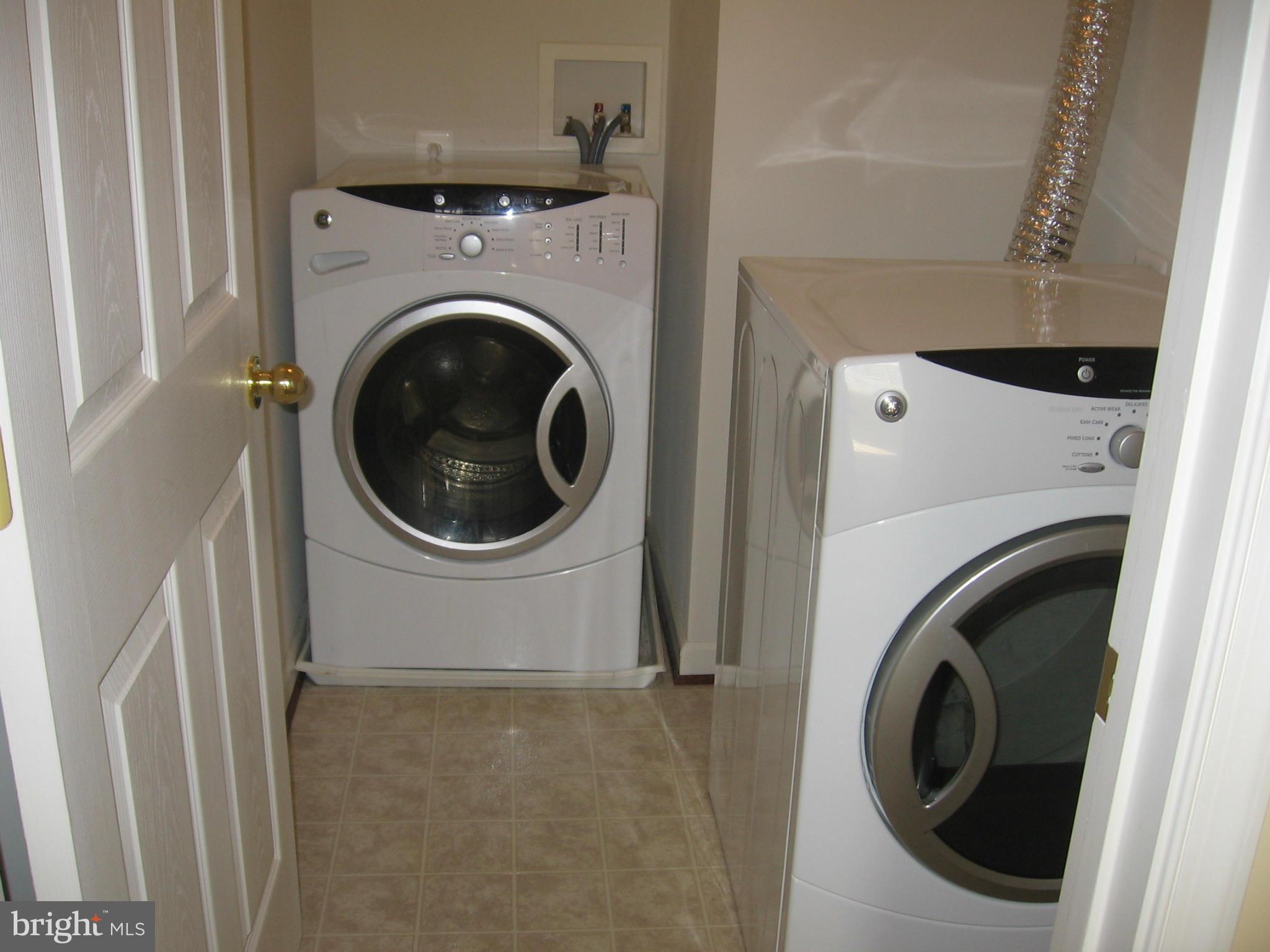 WATERS EDGE - Residential Lease