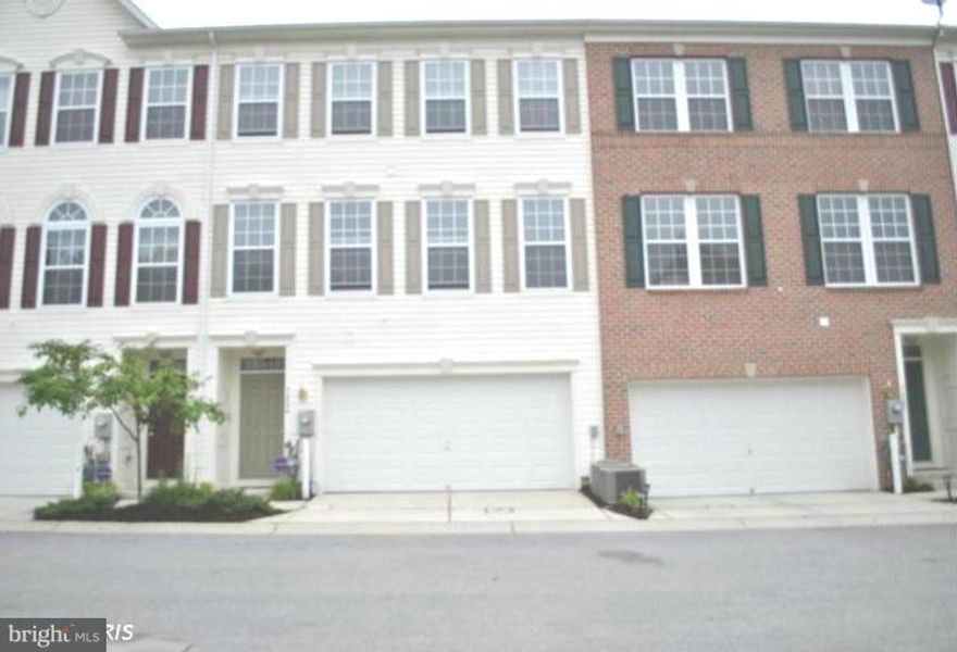 Excellent and well maintained condo/townhouse in Elkridge available for immediate rental. Minimum 1 year lease required. Open floor plan on main level featuring DR & LR combo and kitchen. Conveniently located close to Baltimore and DC. Easy access to 1-95 & I-295 or Marc for DC Commute. Best deal at this price and in this central location. Motivated Owner - available immediately
