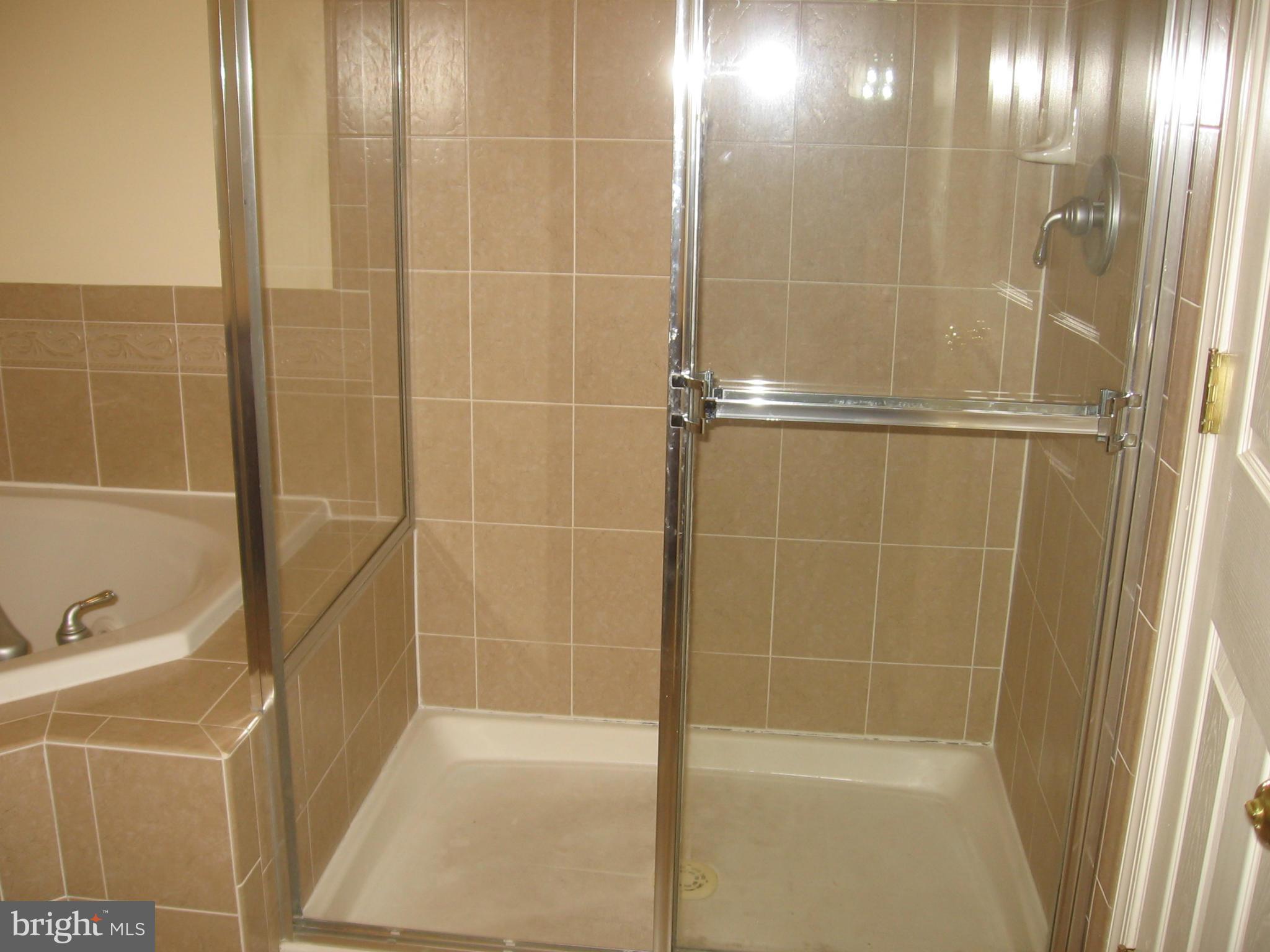 WATERS EDGE - Residential Lease