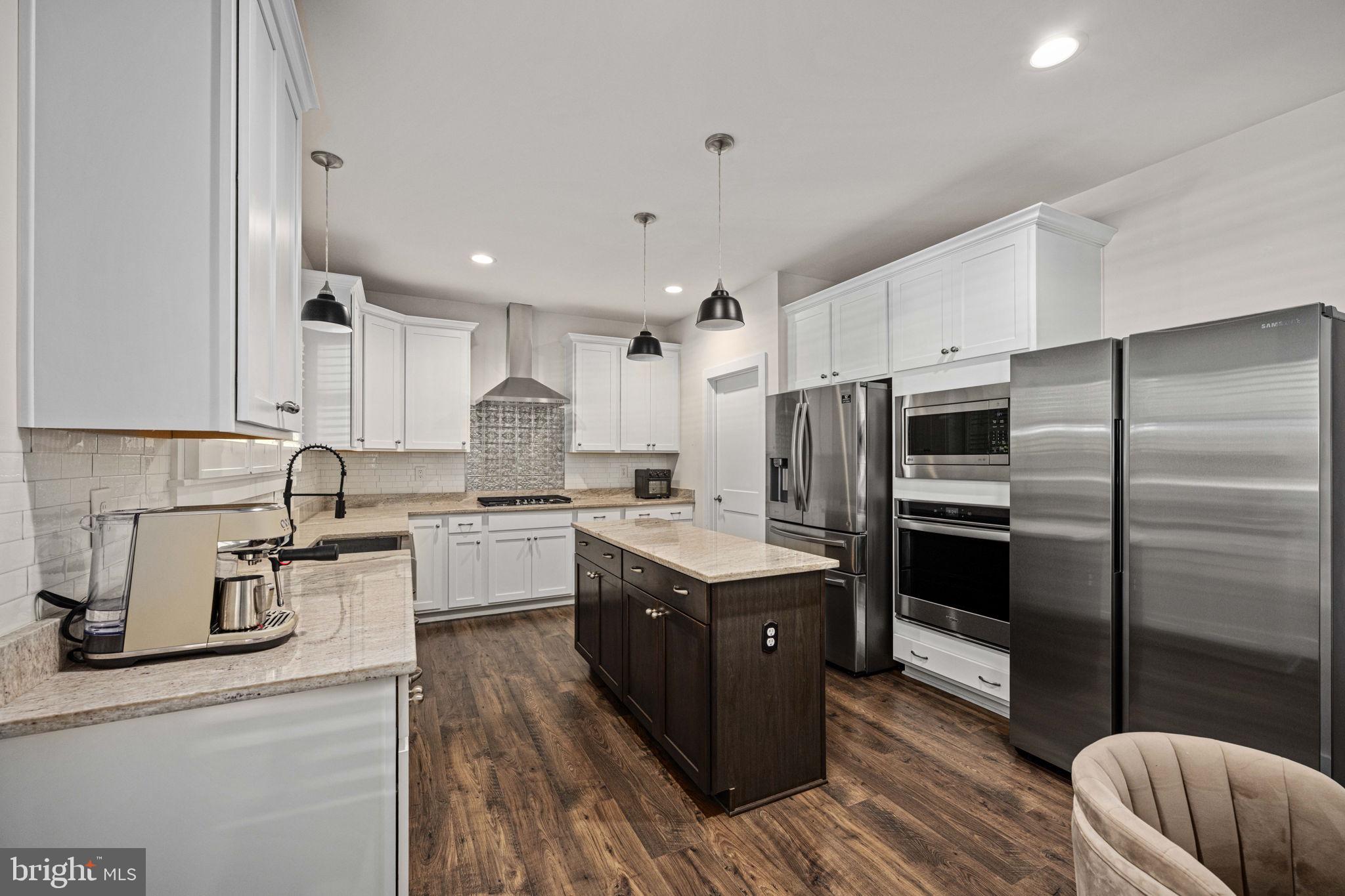 BROOKE RIDGE ESTATES - Residential