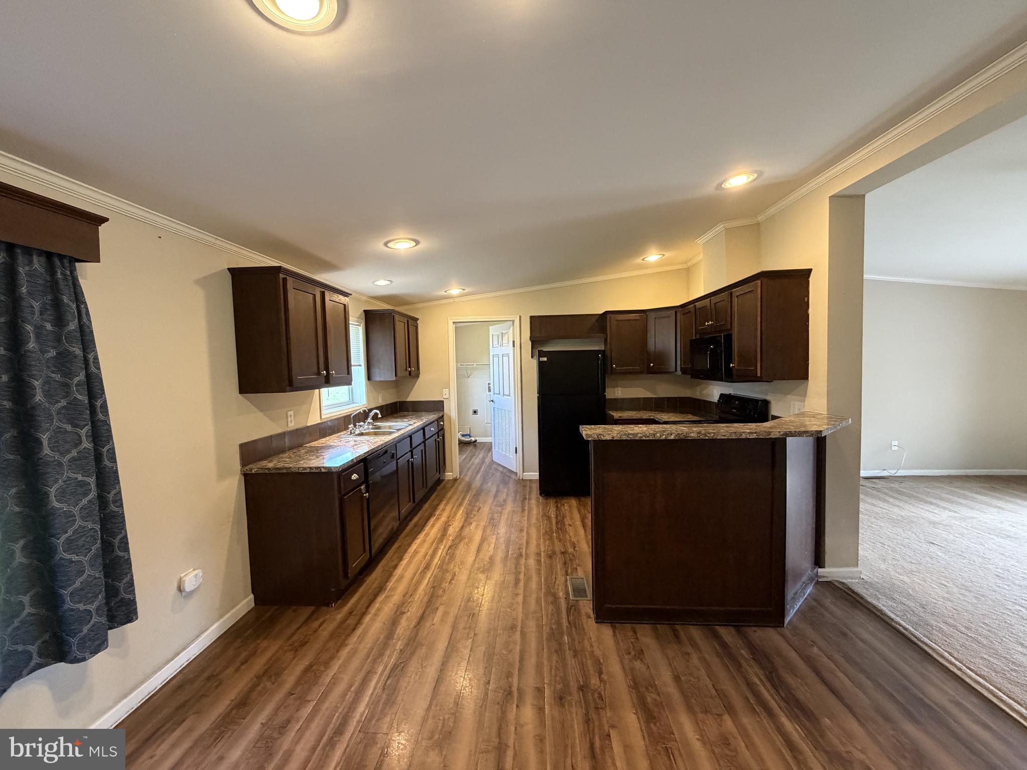 7287 PEARSONS CORNER ROAD
