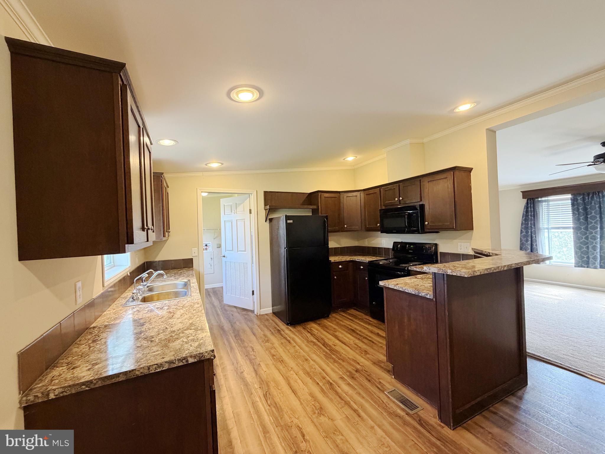7287 PEARSONS CORNER ROAD