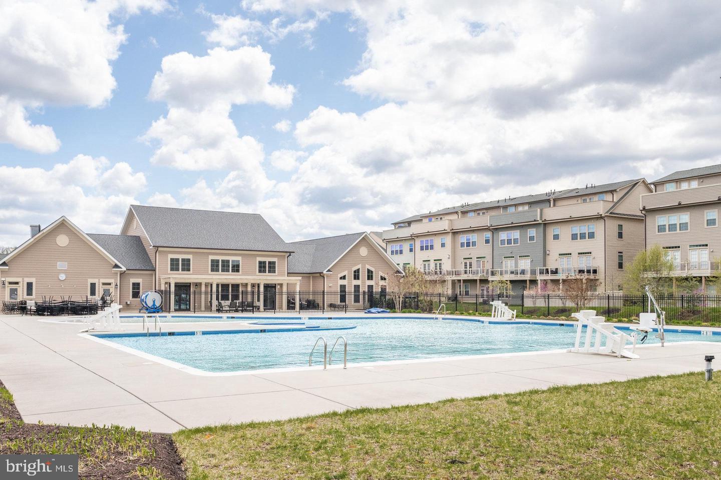 PARKSIDE - Residential