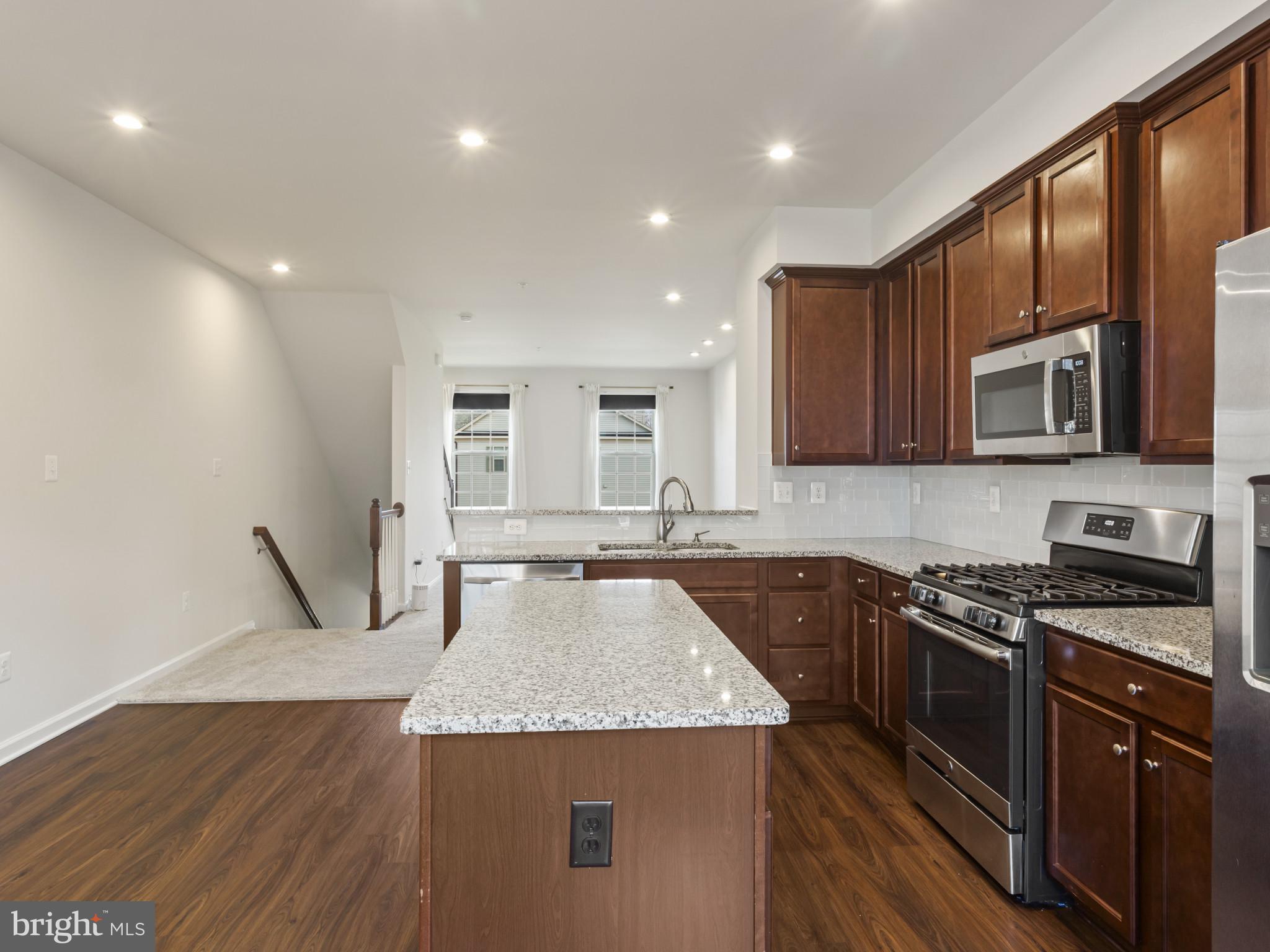 PARKSIDE - Residential