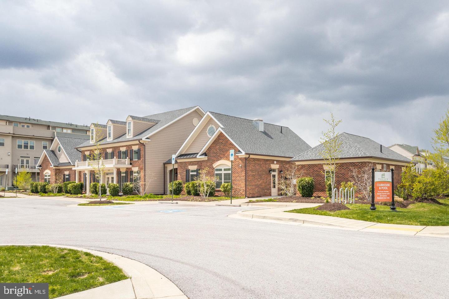 PARKSIDE - Residential