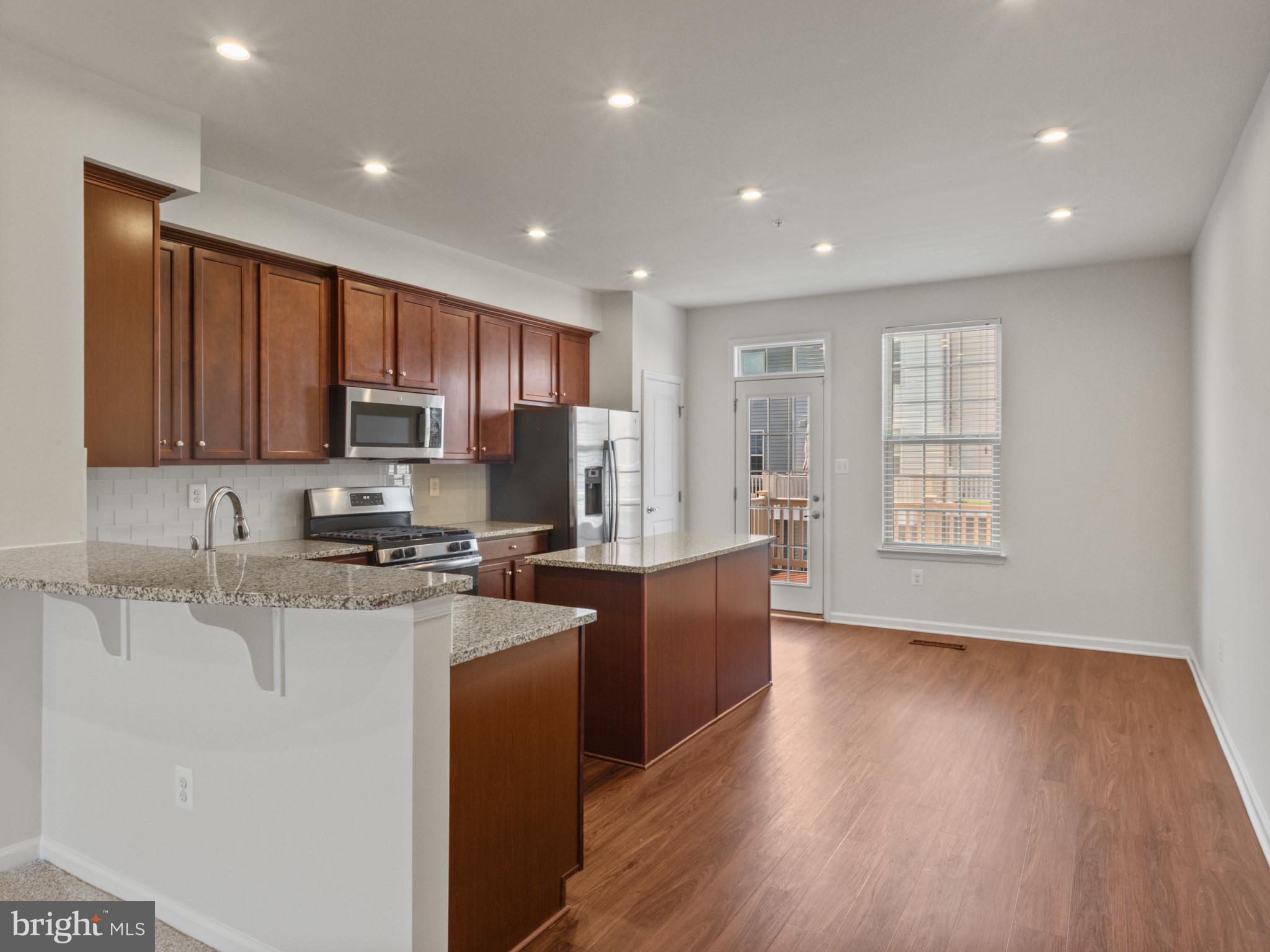 PARKSIDE - Residential