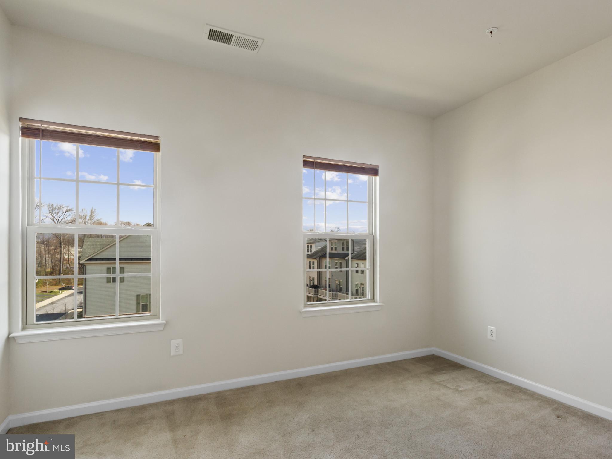 PARKSIDE - Residential