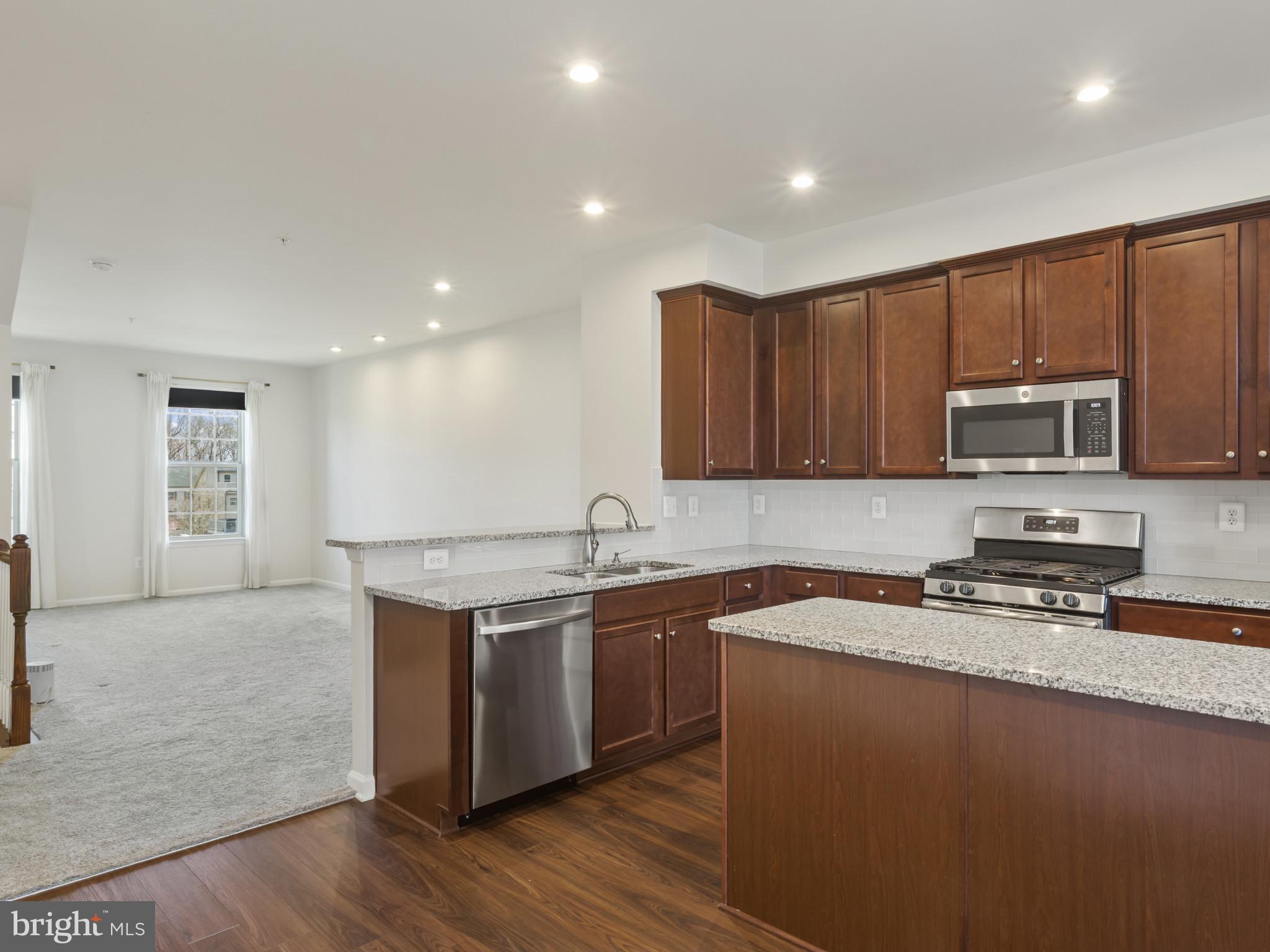 PARKSIDE - Residential