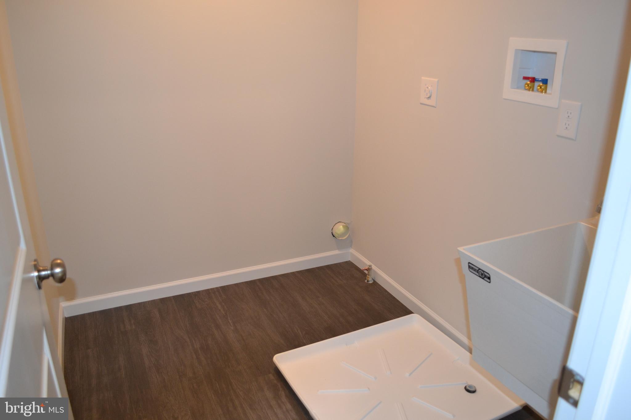 MCINTOSH FARMS - Residential