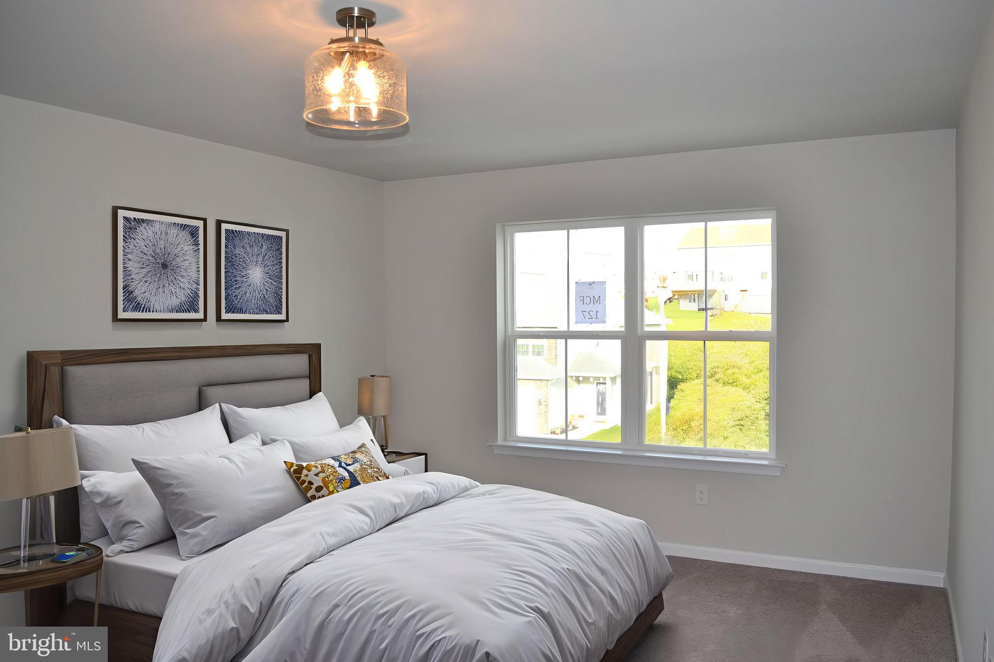 MCINTOSH FARMS - Residential