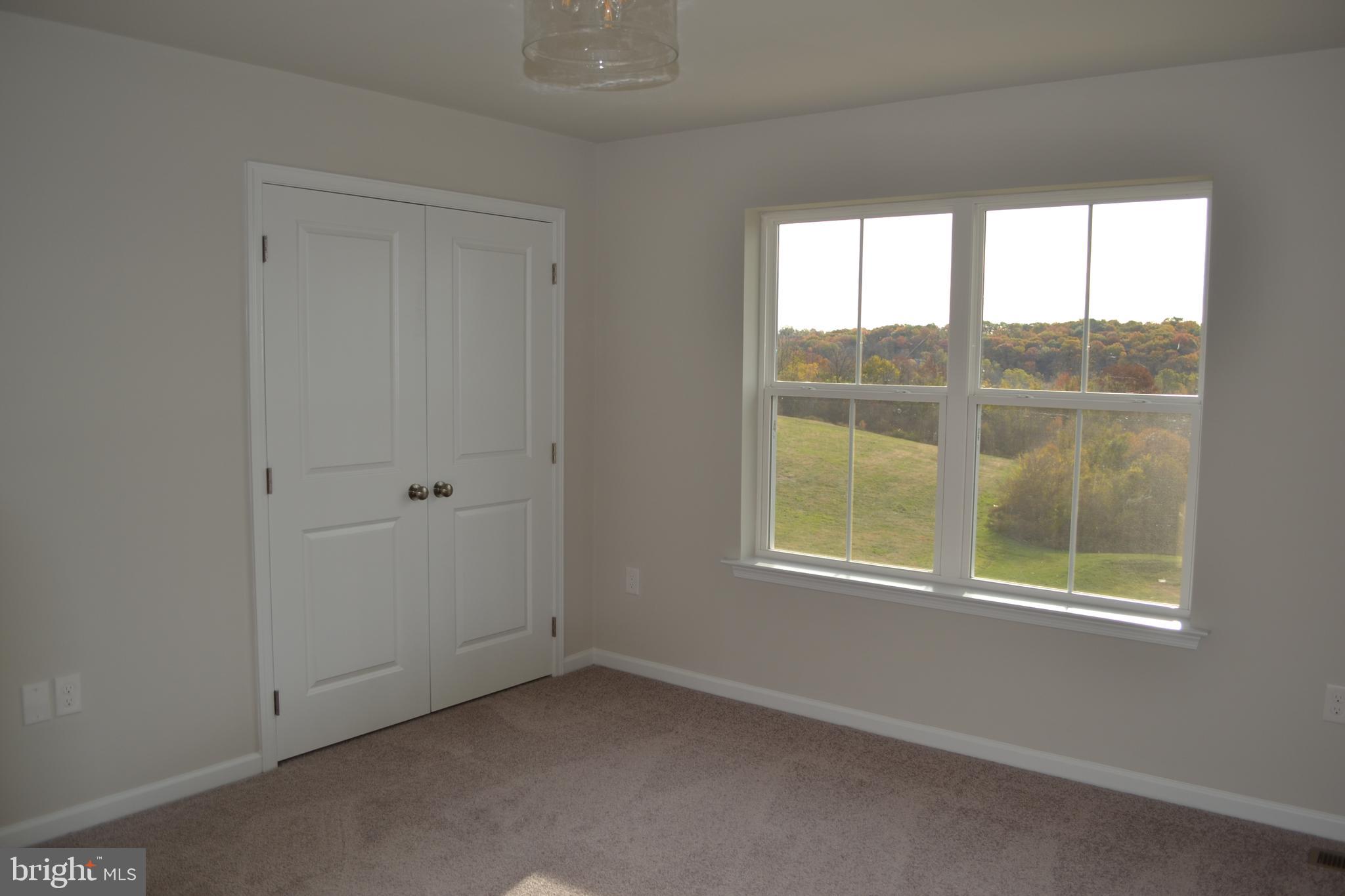 MCINTOSH FARMS - Residential