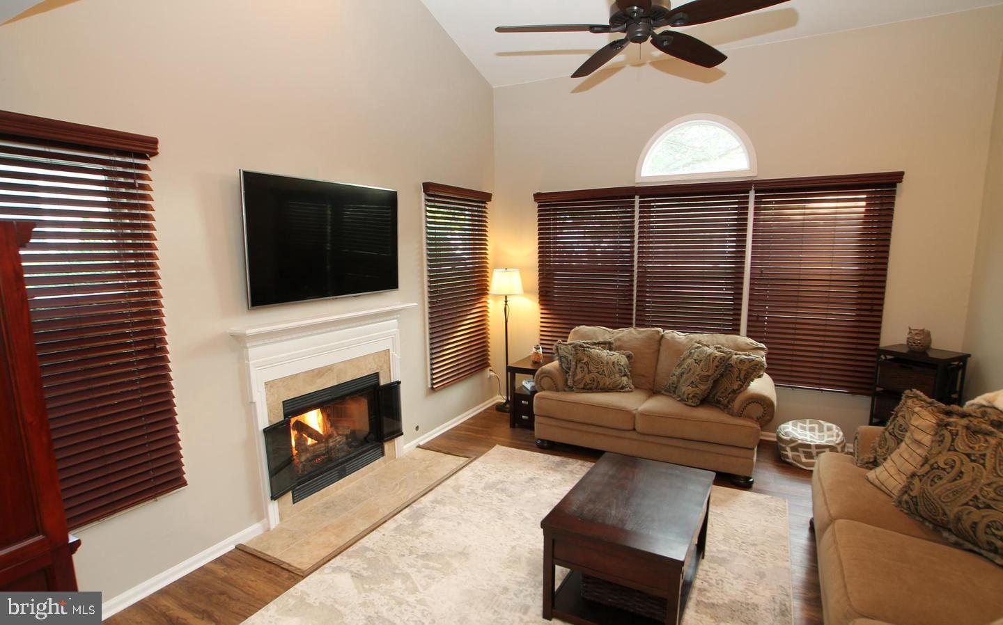 NEWTOWN GATE - Residential Lease