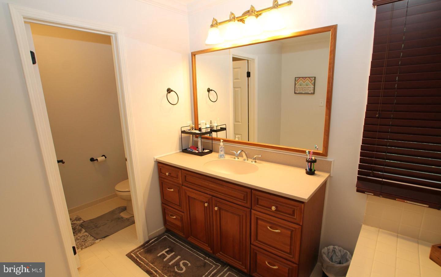 NEWTOWN GATE - Residential Lease