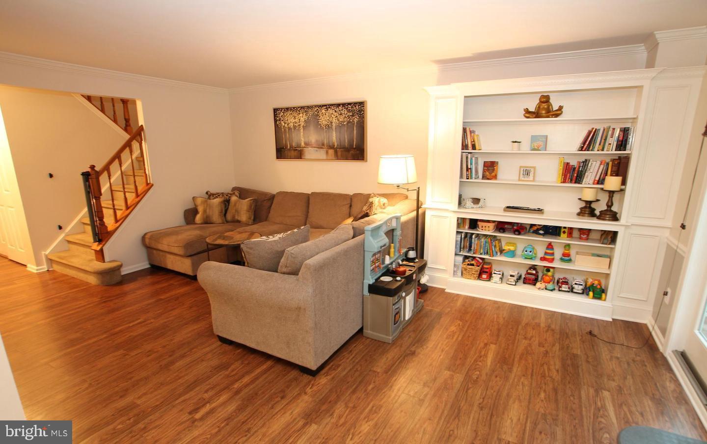 NEWTOWN GATE - Residential Lease