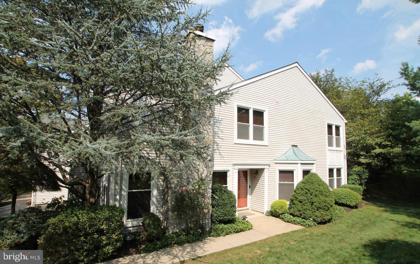 NEWTOWN GATE - Residential Lease