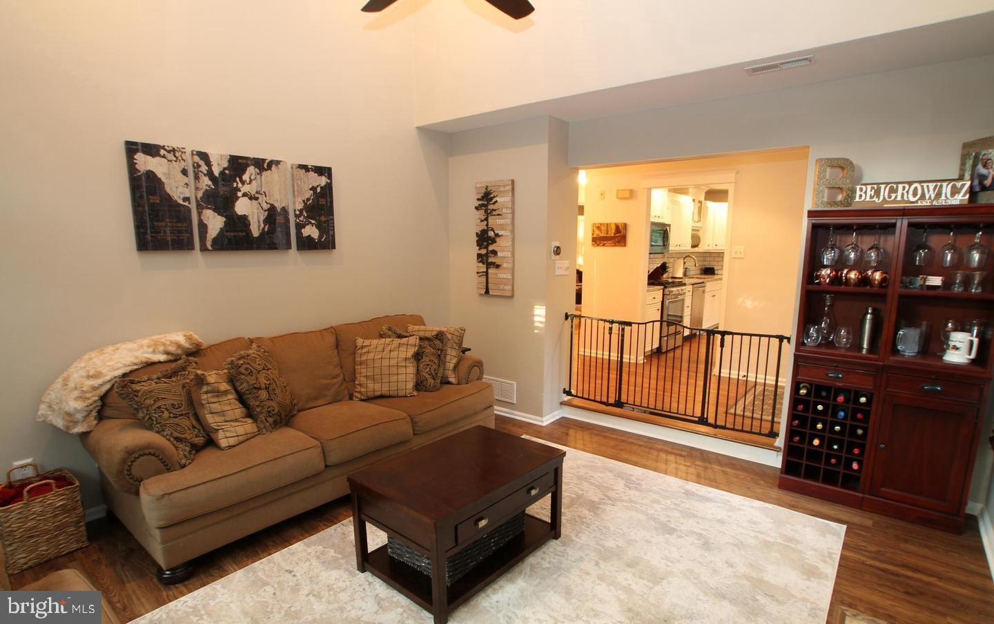 NEWTOWN GATE - Residential Lease