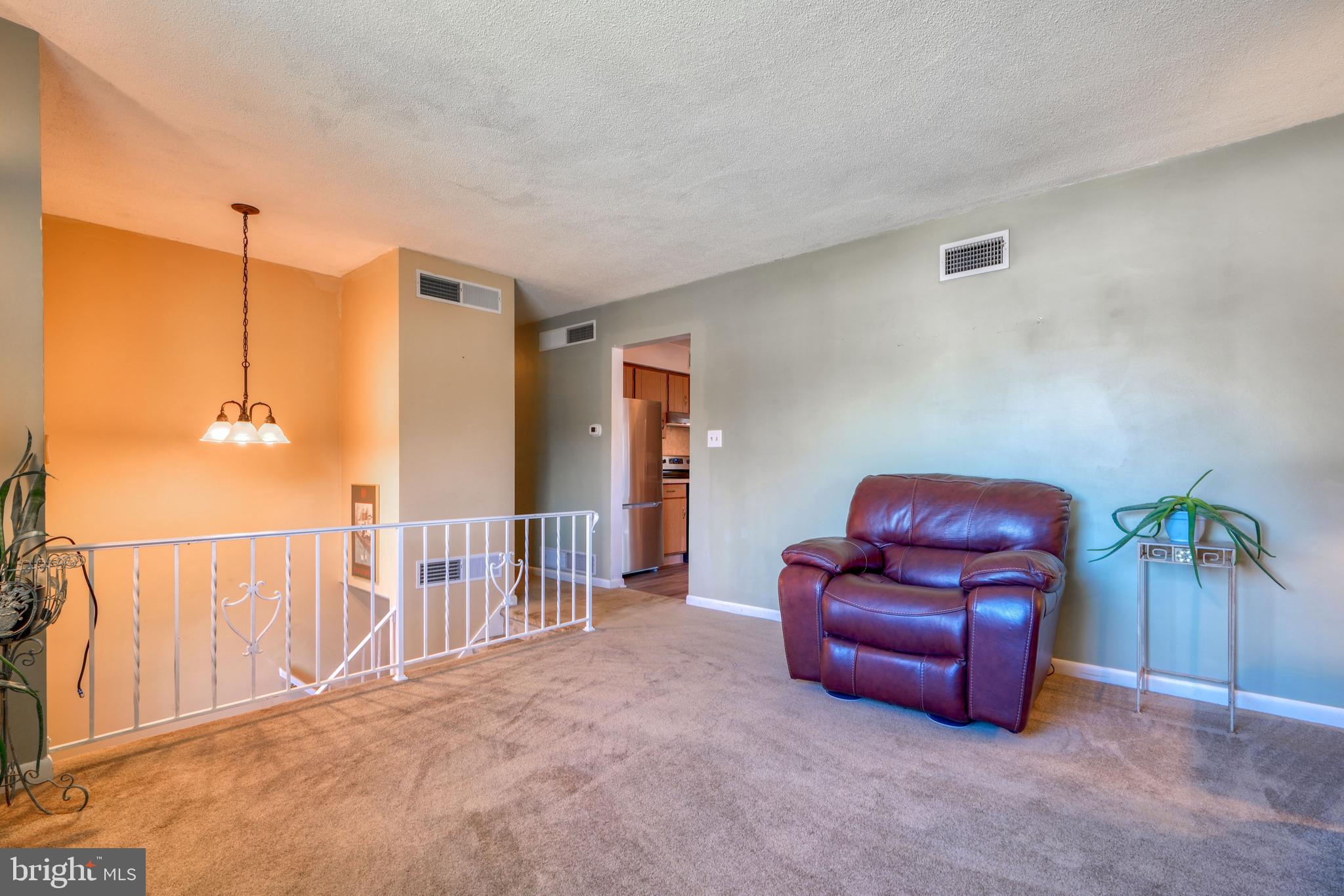 TWIN PINES - Residential