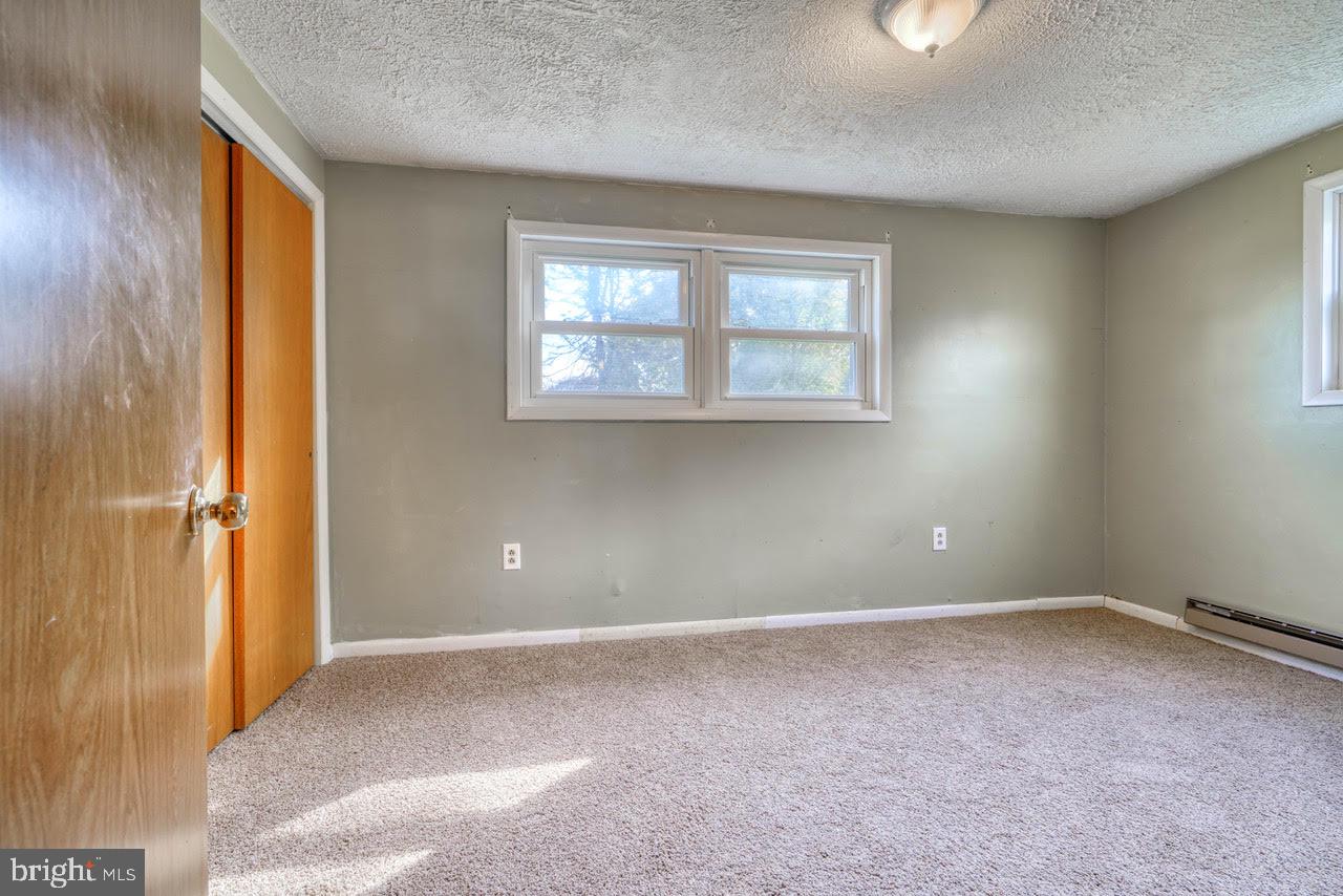 TWIN PINES - Residential