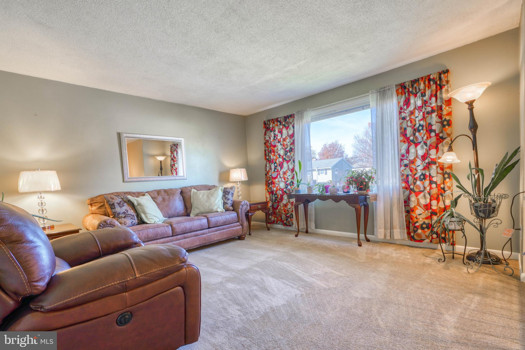 TWIN PINES - Residential