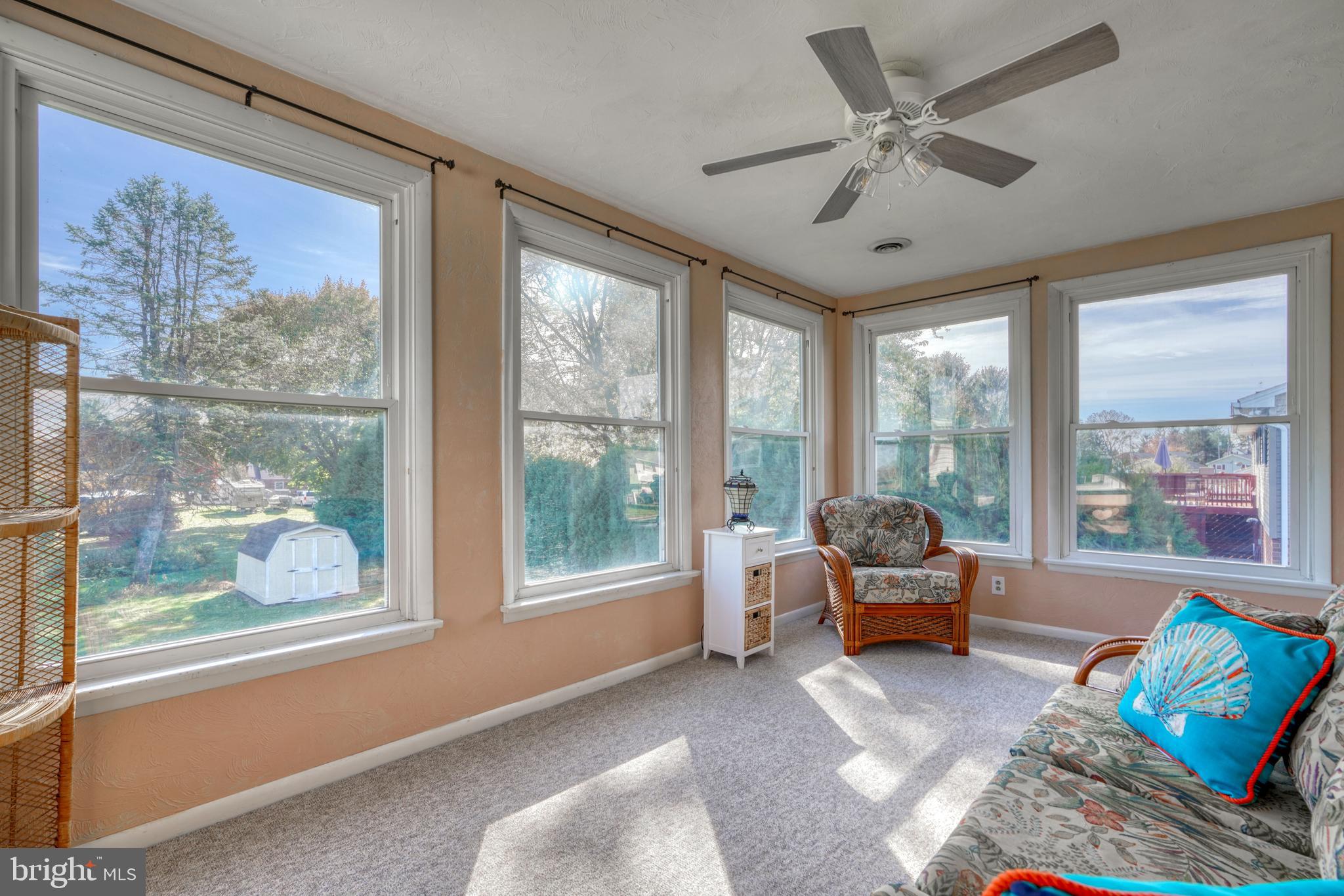 TWIN PINES - Residential