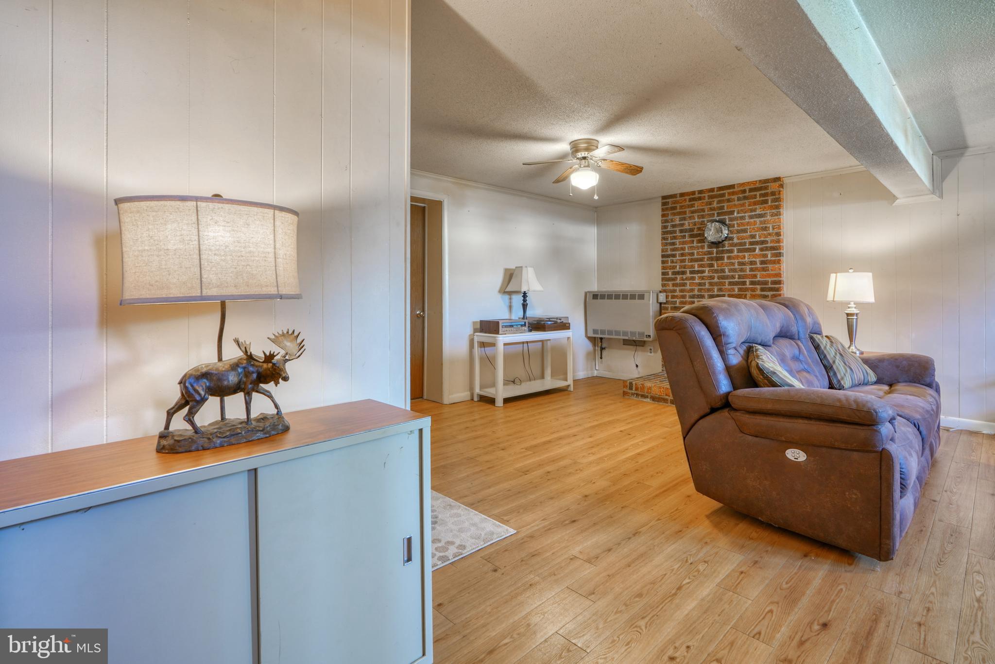 TWIN PINES - Residential