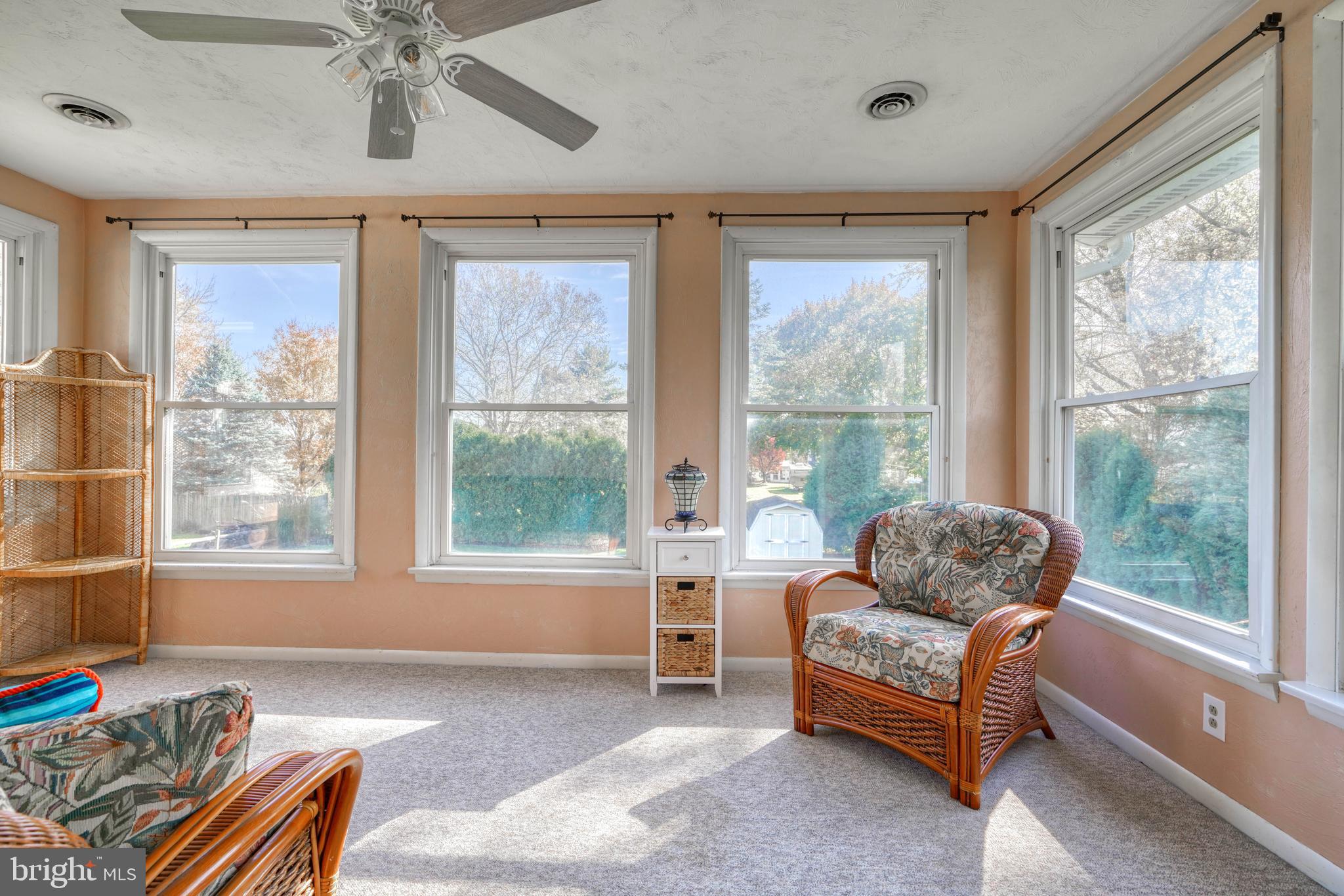 TWIN PINES - Residential