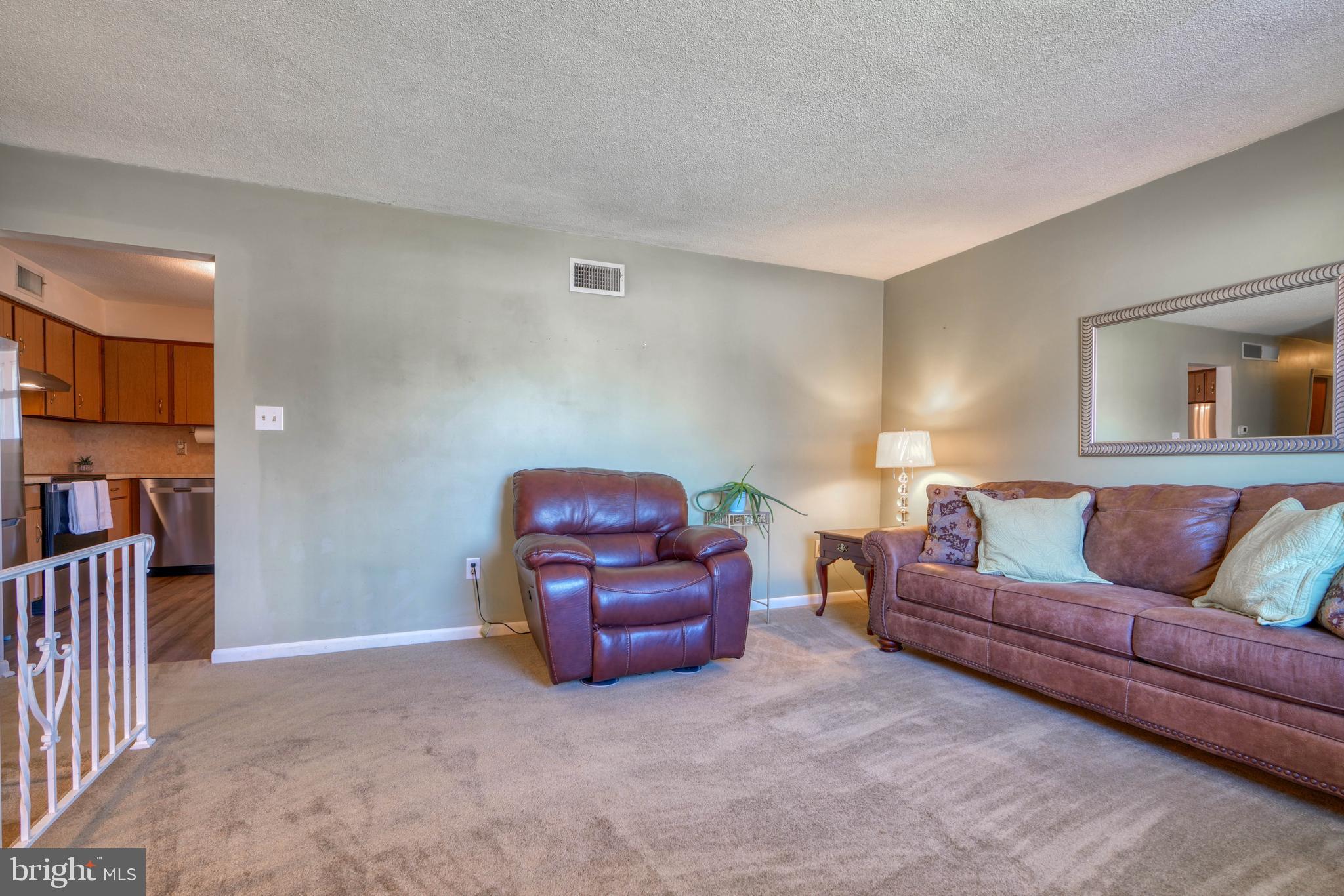 TWIN PINES - Residential