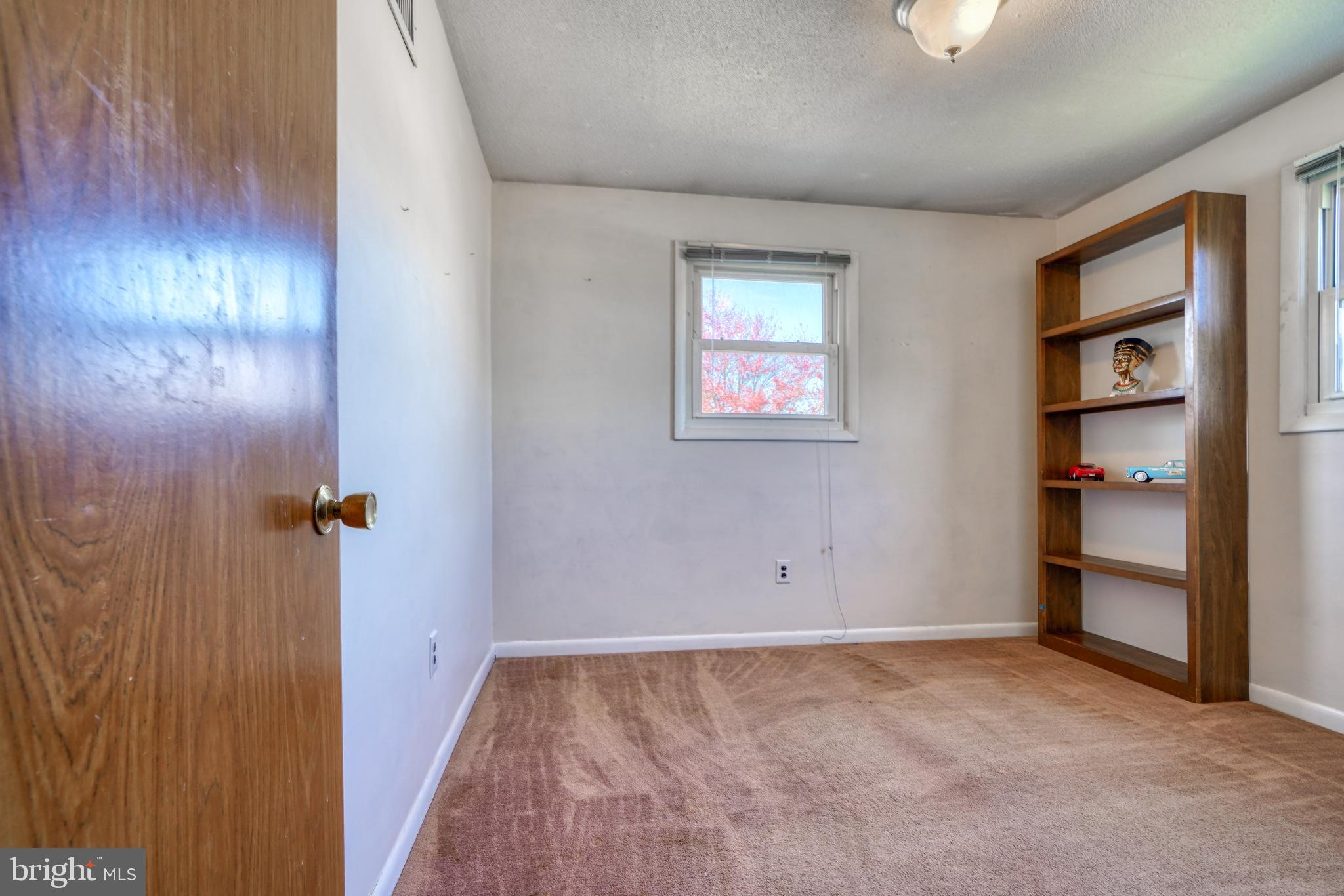 TWIN PINES - Residential