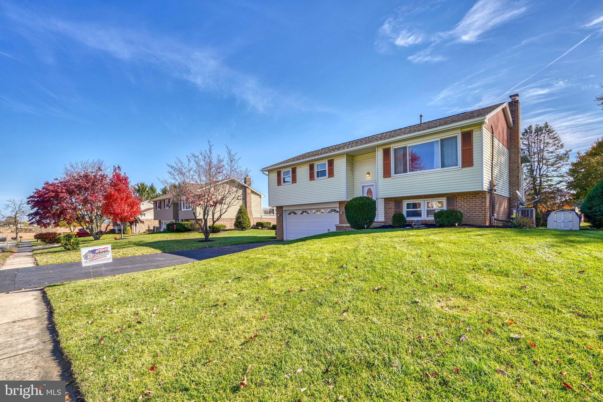 TWIN PINES - Residential