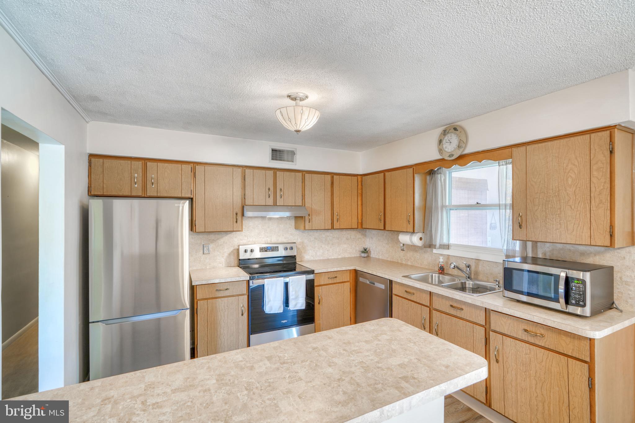 TWIN PINES - Residential