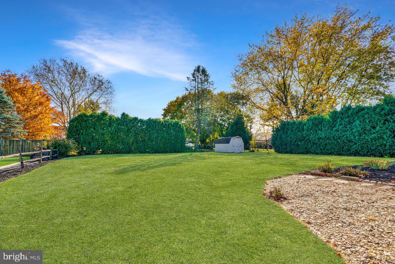 TWIN PINES - Residential