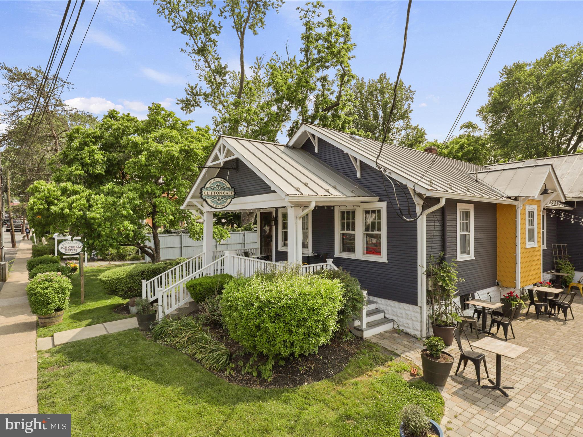 CLIFTON - Residential Lease