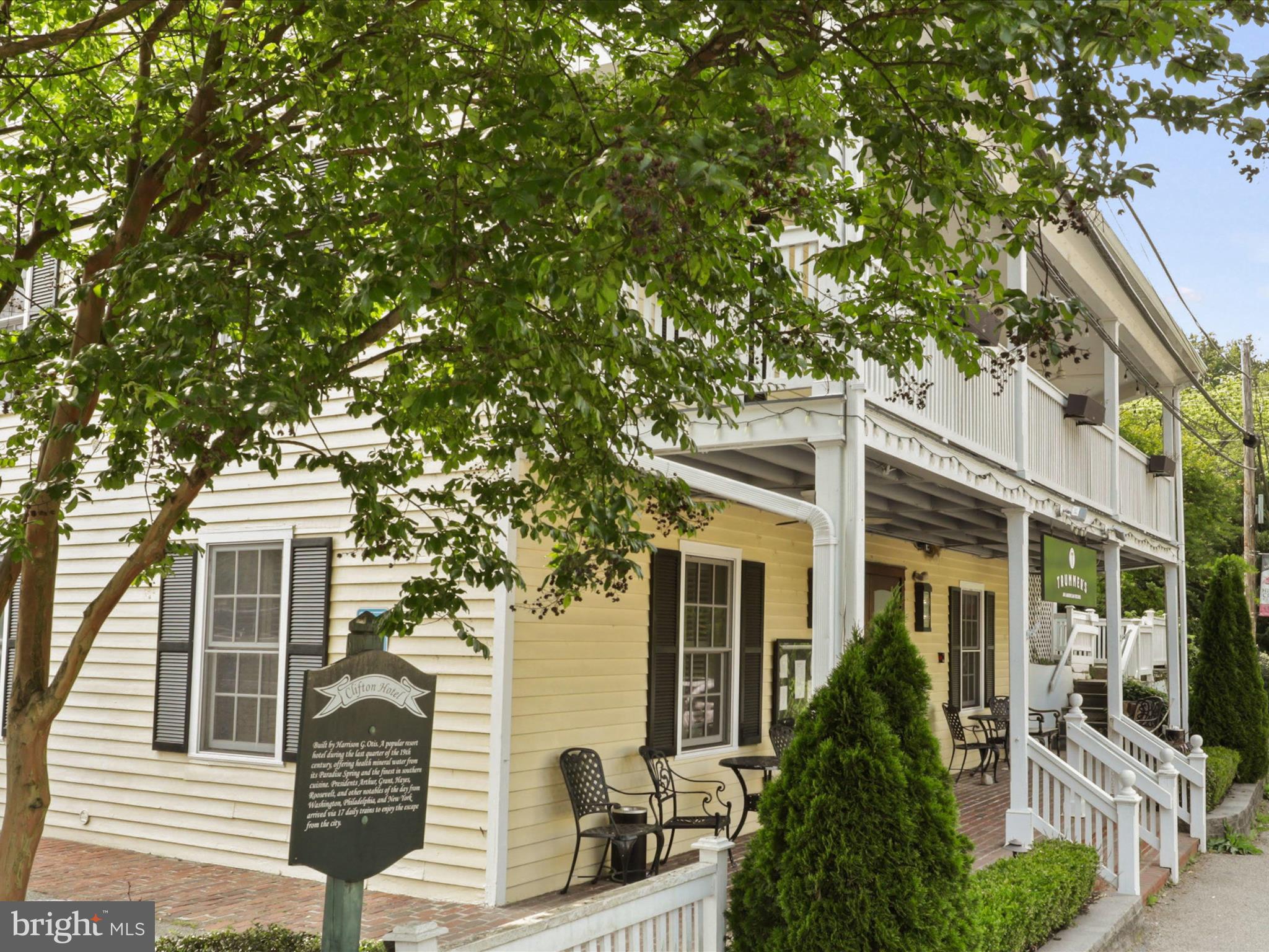 CLIFTON - Residential Lease