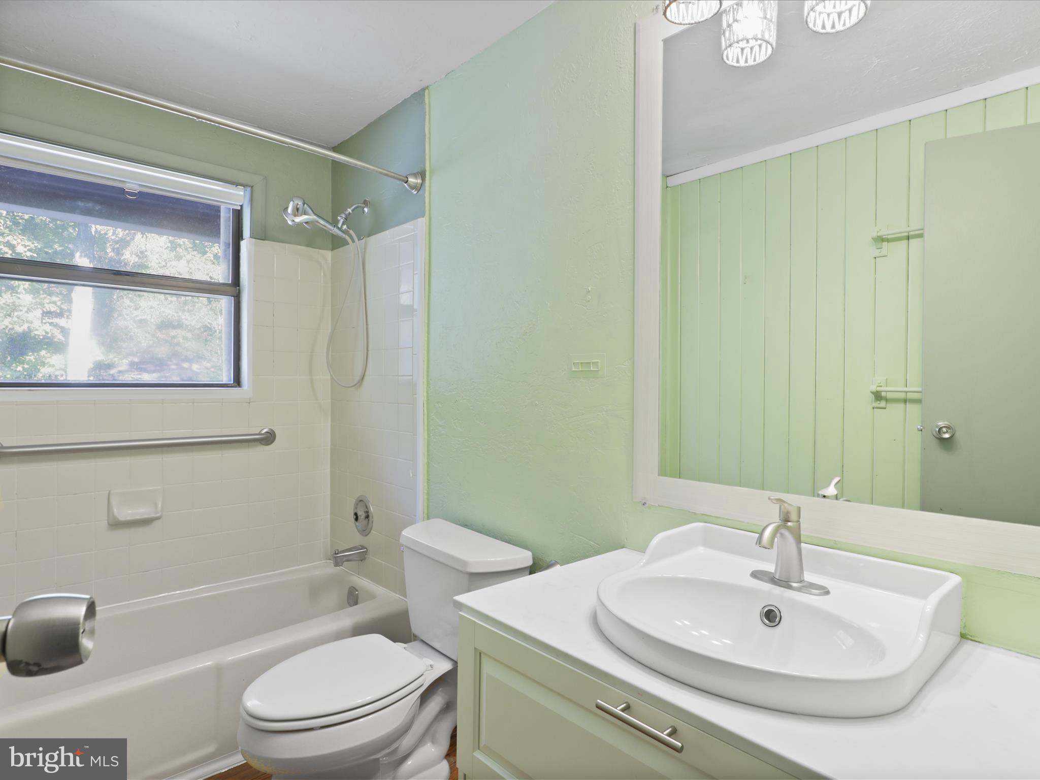 CLIFTON - Residential Lease