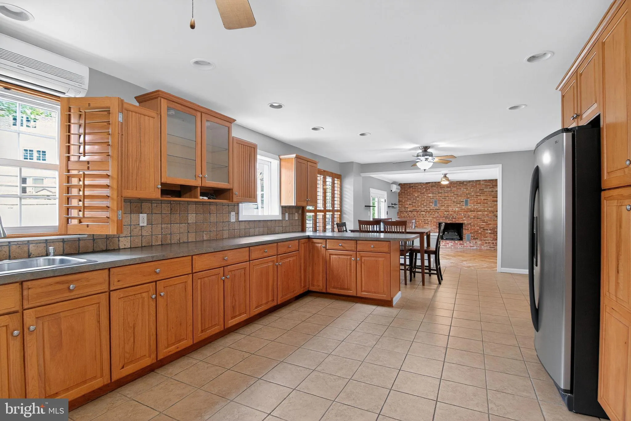 Norristown, Pennsylvania 19403, United States, 4 Bedrooms Bedrooms, ,3 BathroomsBathrooms,Residential,Active,190745