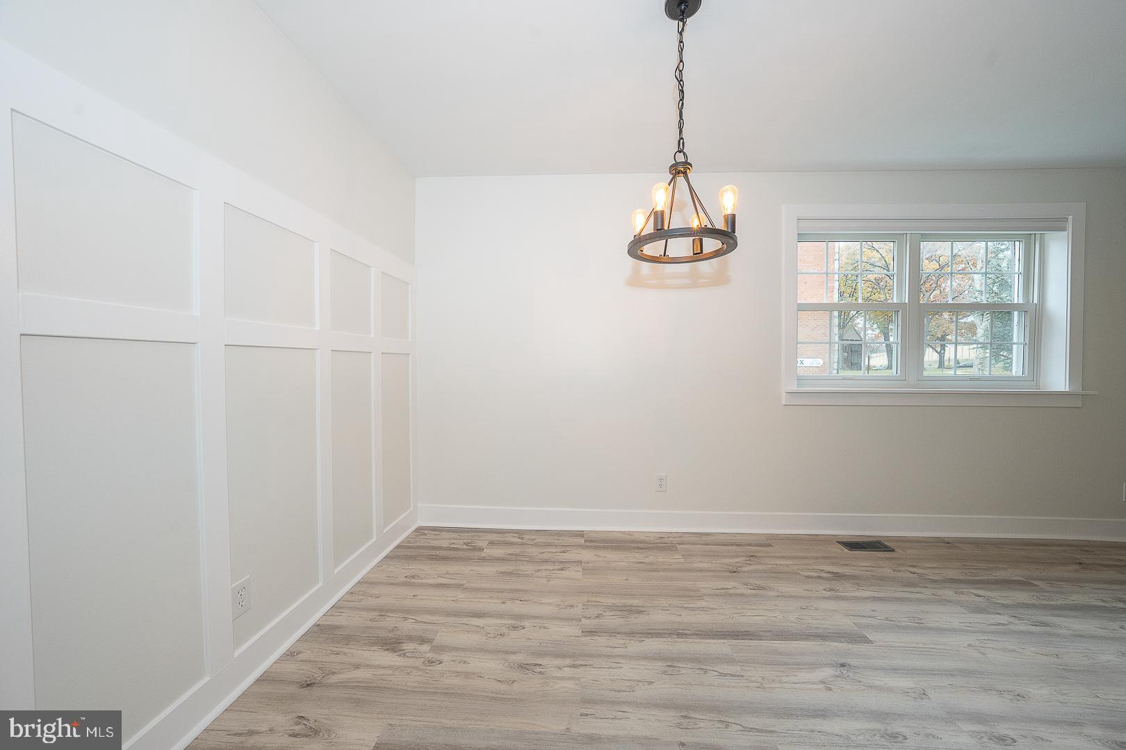 GLENHARDIE CONDOS - Residential