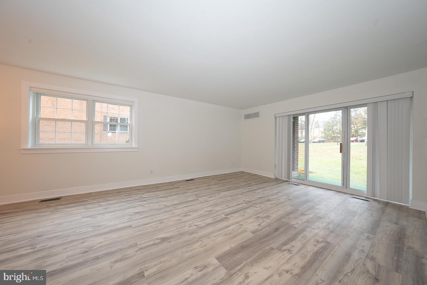 GLENHARDIE CONDOS - Residential