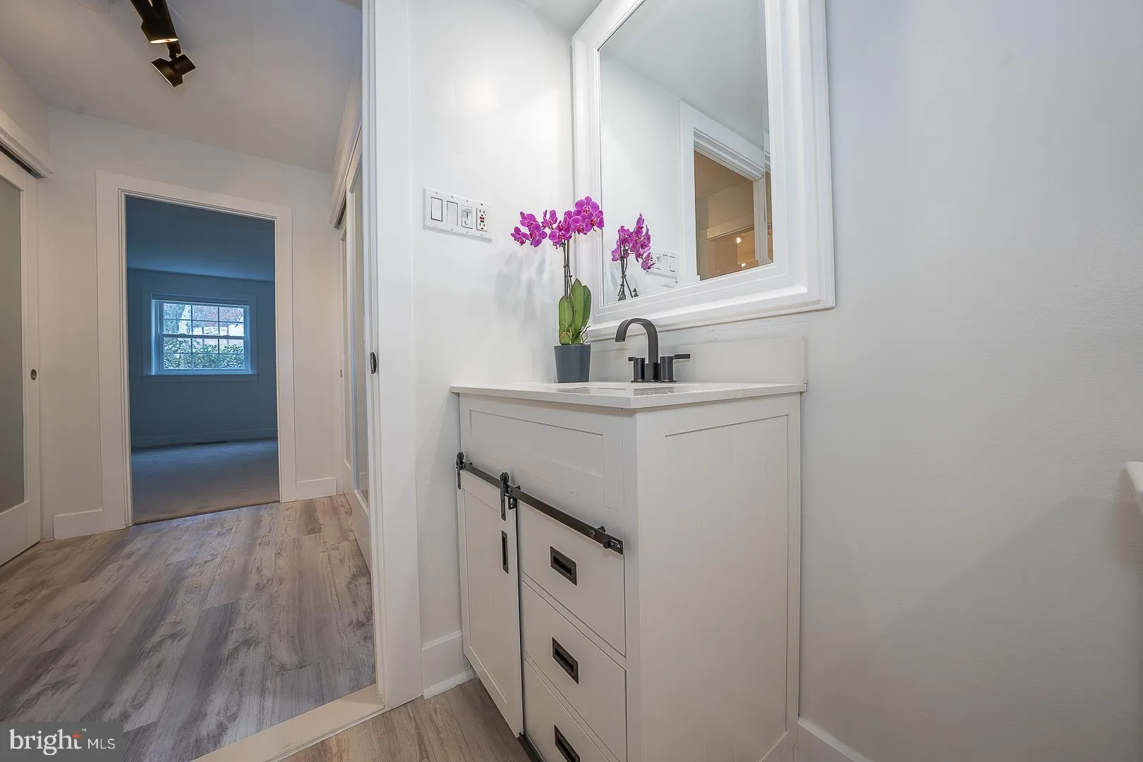 Wayne, Pennsylvania 19087, United States, 1 Bedroom Bedrooms, ,1 BathroomBathrooms,Residential,Active,243172